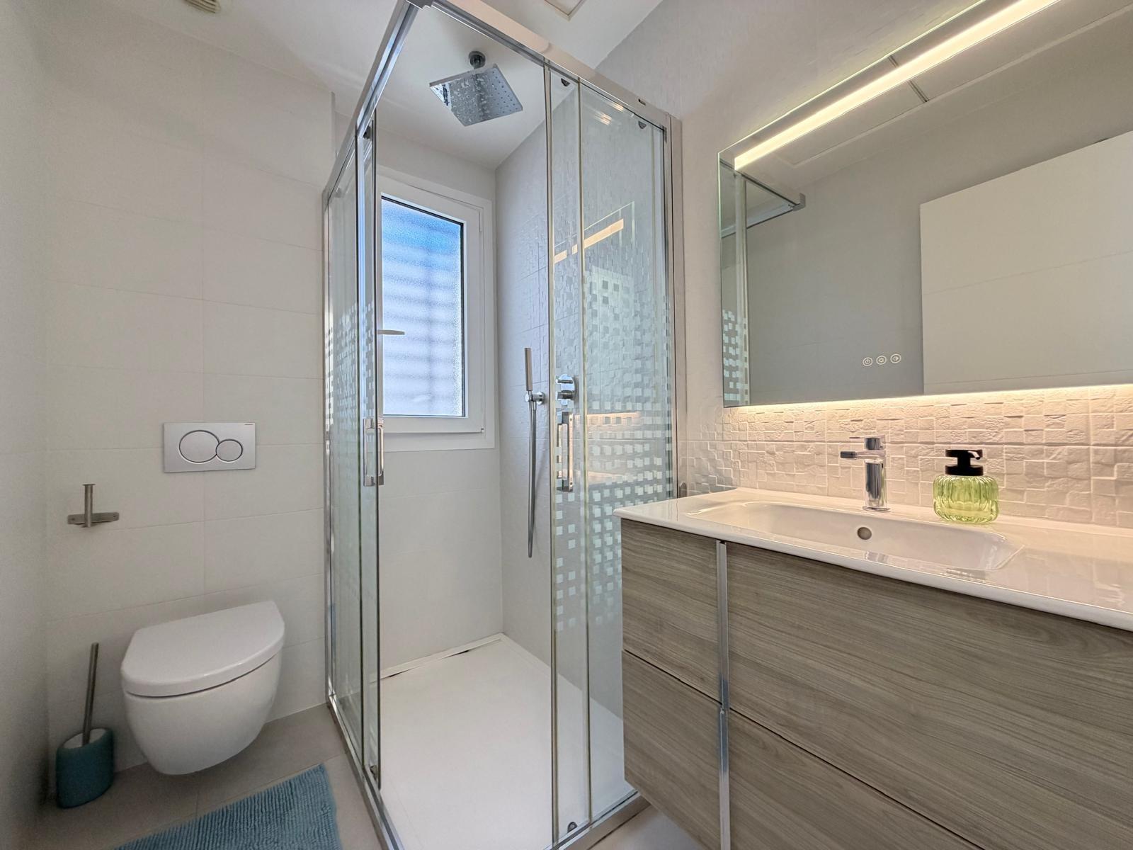 For sale - 3 Bedroom 3 Bathroom Town House in Torrevieja - aguas nuevas  - Alicante