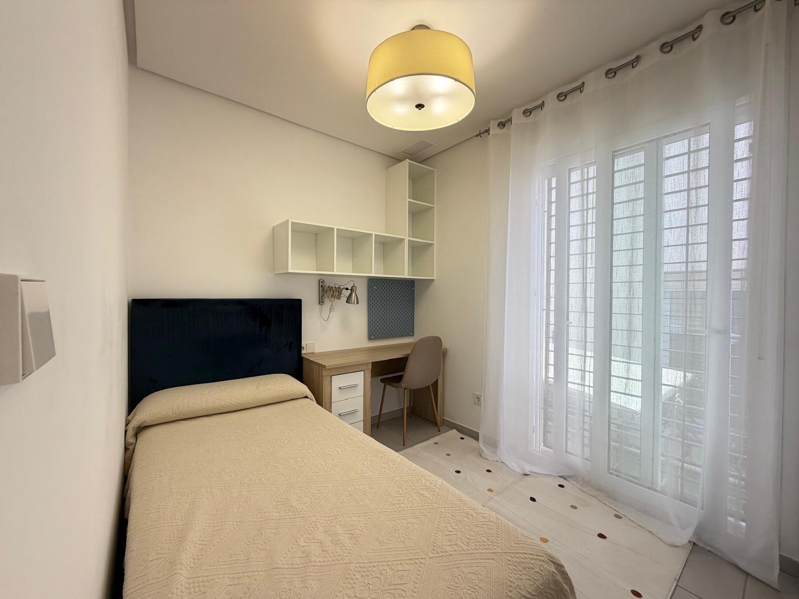 For sale - 3 Bedroom 3 Bathroom Town House in Torrevieja - aguas nuevas  - Alicante