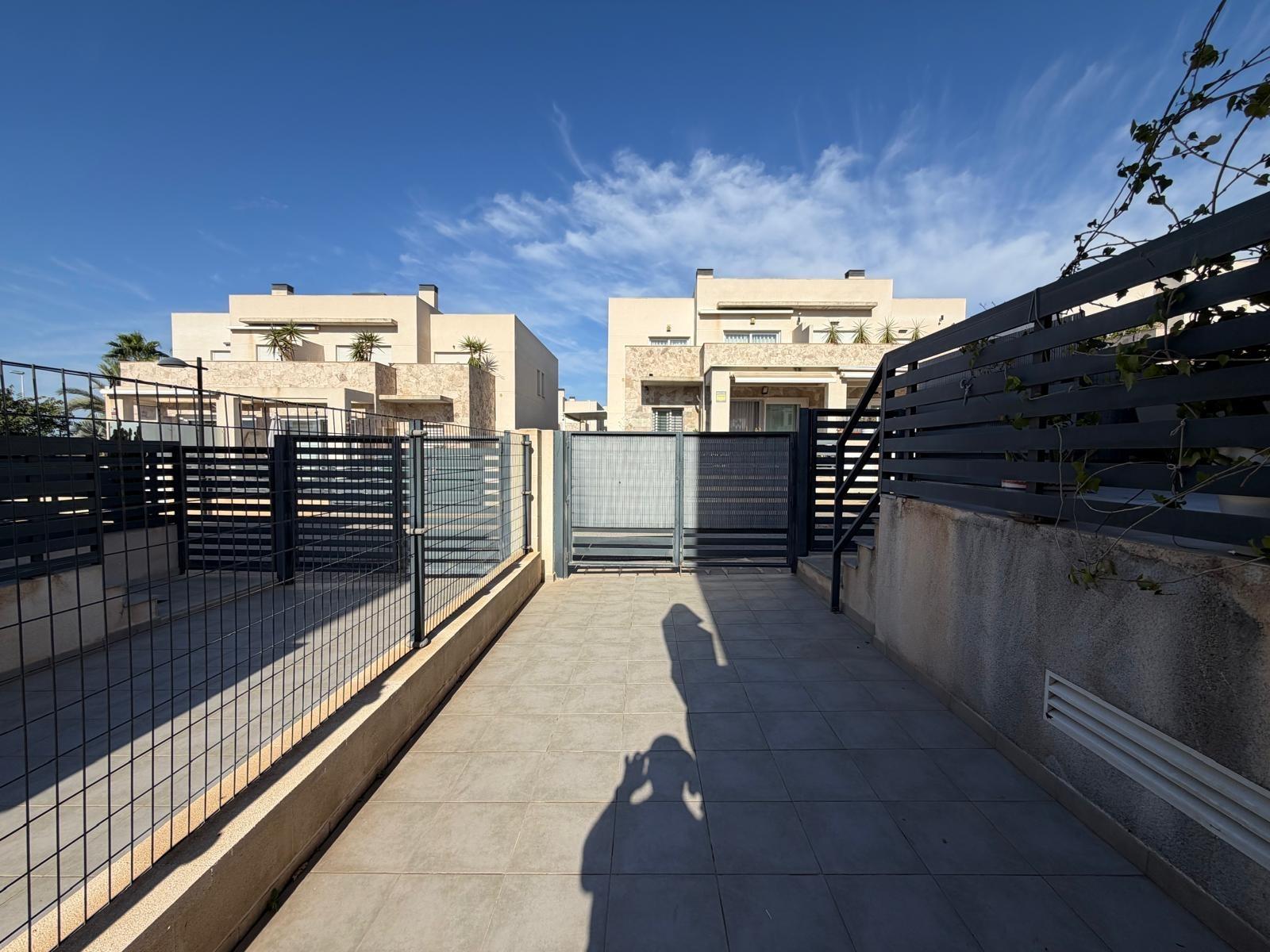 For sale - 3 Bedroom 3 Bathroom Town House in Torrevieja - aguas nuevas  - Alicante