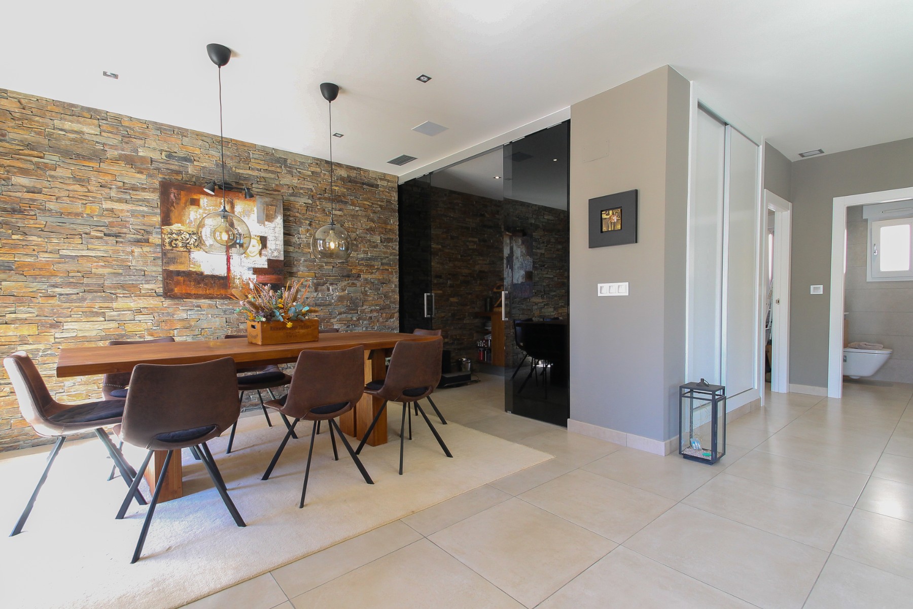 For sale - 4 Bedroom 2 Bathroom Villa in Torrevieja - Costa Blanca  - Alicante