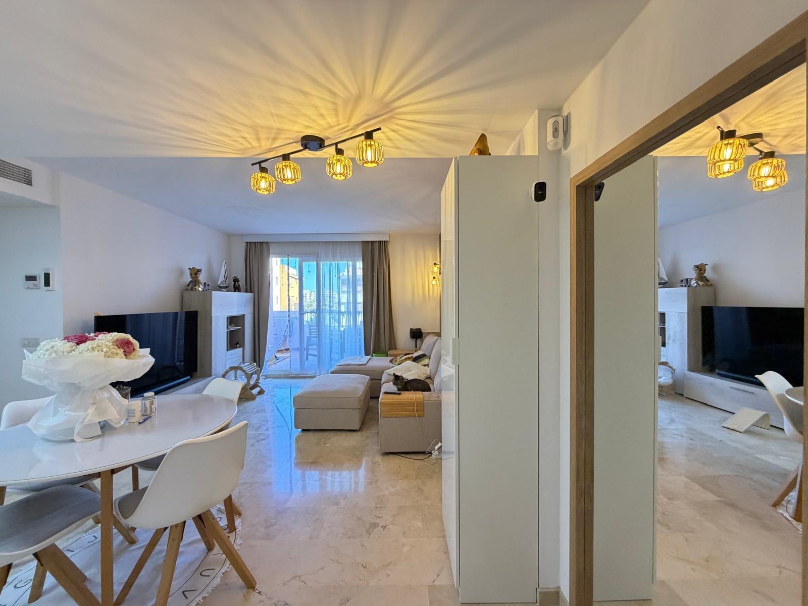 For sale - 3 Bedroom 2 Bathroom Apartment in Torrevieja - Punta Prima  - Alicante