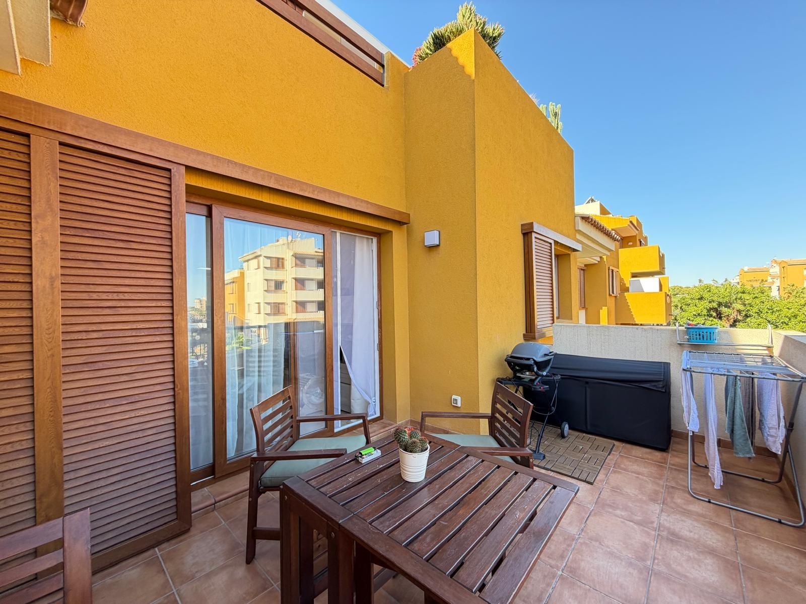 For sale - 3 Bedroom 2 Bathroom Apartment in Torrevieja - Punta Prima  - Alicante