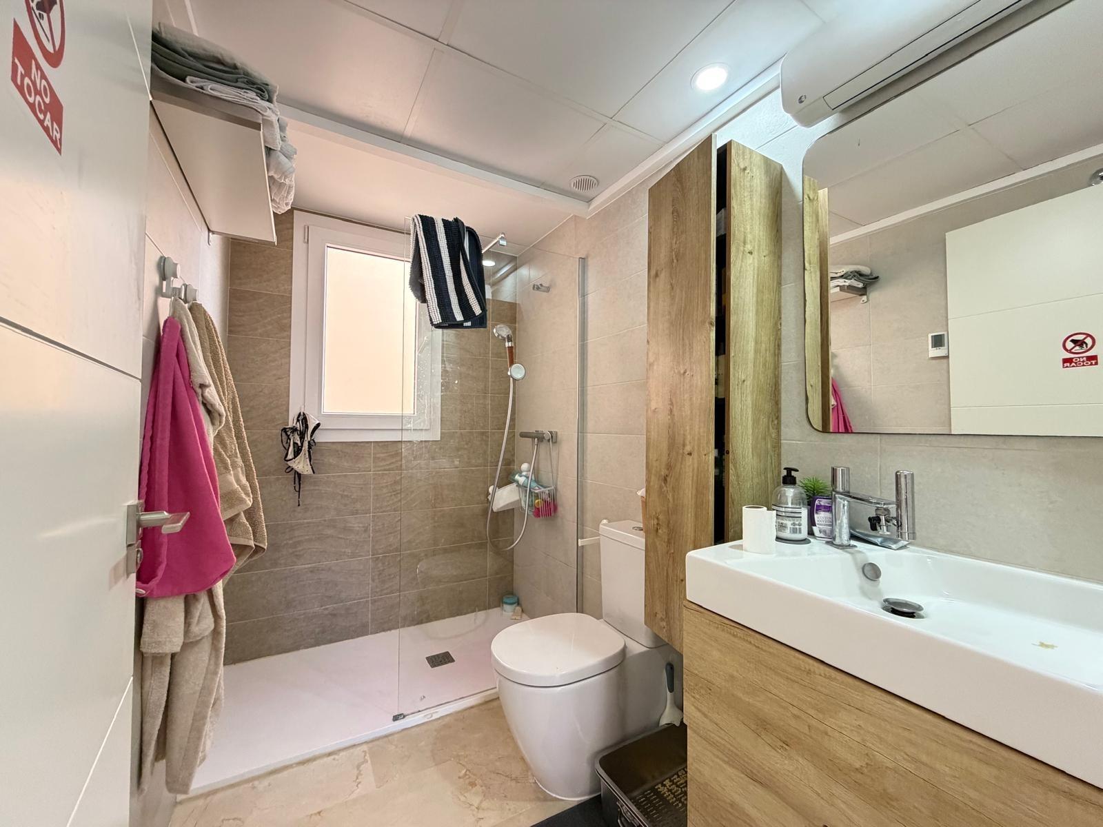 For sale - 3 Bedroom 2 Bathroom Apartment in Torrevieja - Punta Prima  - Alicante