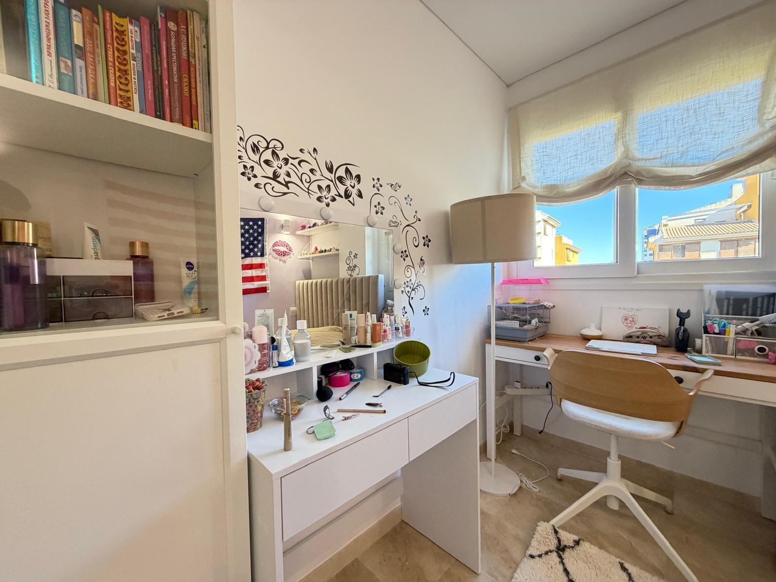 For sale - 3 Bedroom 2 Bathroom Apartment in Torrevieja - Punta Prima  - Alicante