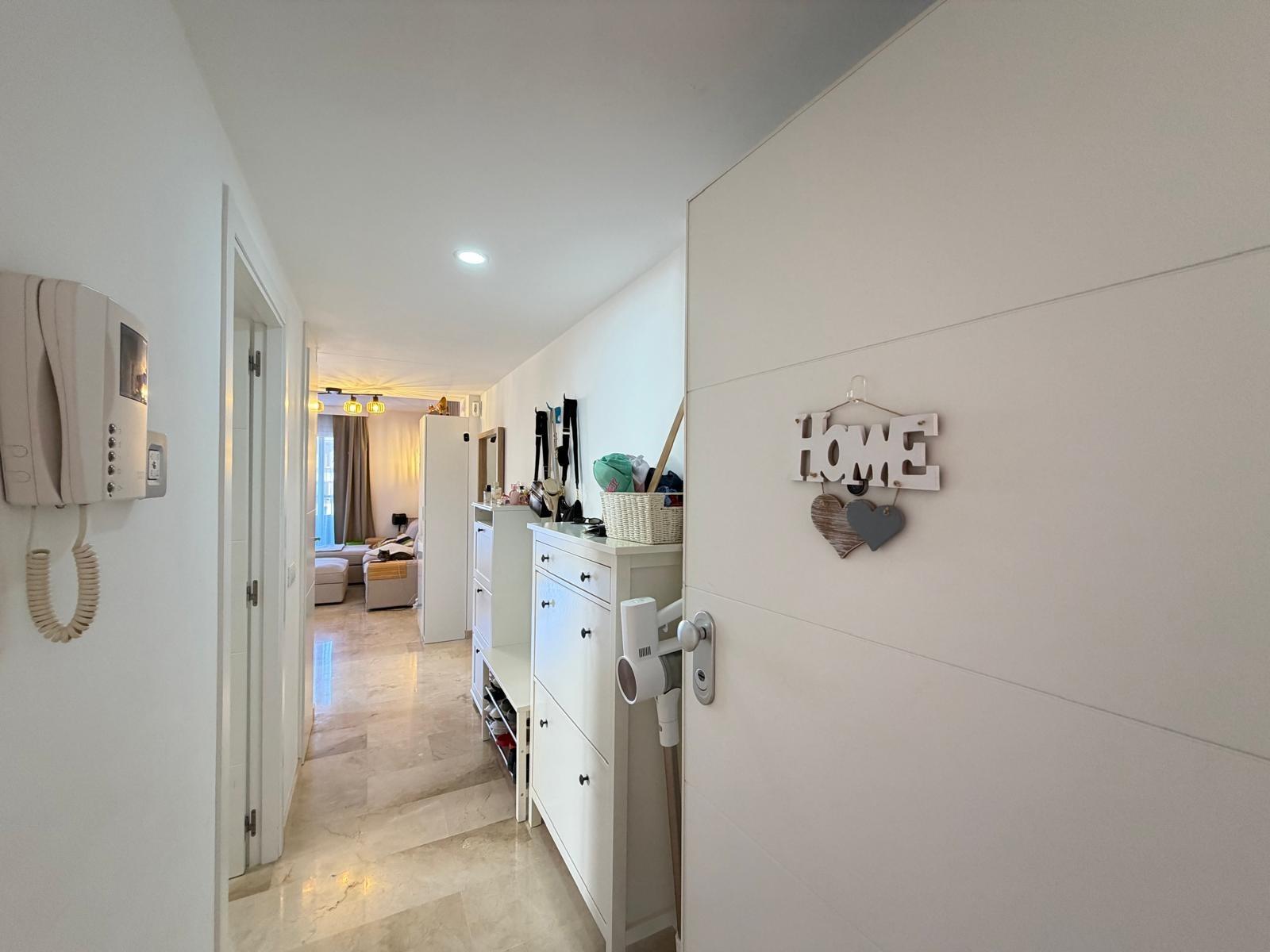 For sale - 3 Bedroom 2 Bathroom Apartment in Torrevieja - Punta Prima  - Alicante