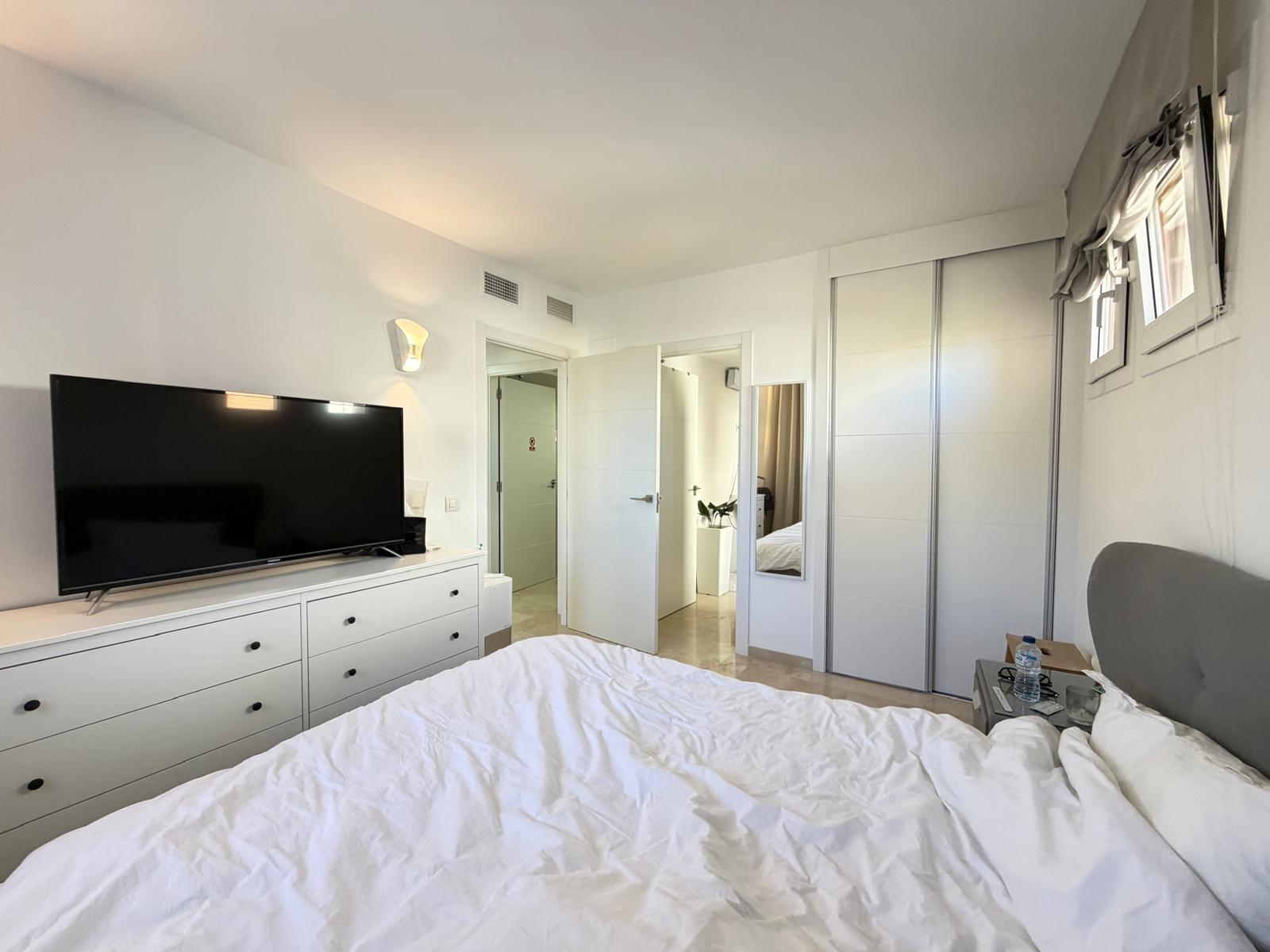 For sale - 3 Bedroom 2 Bathroom Apartment in Torrevieja - Punta Prima  - Alicante
