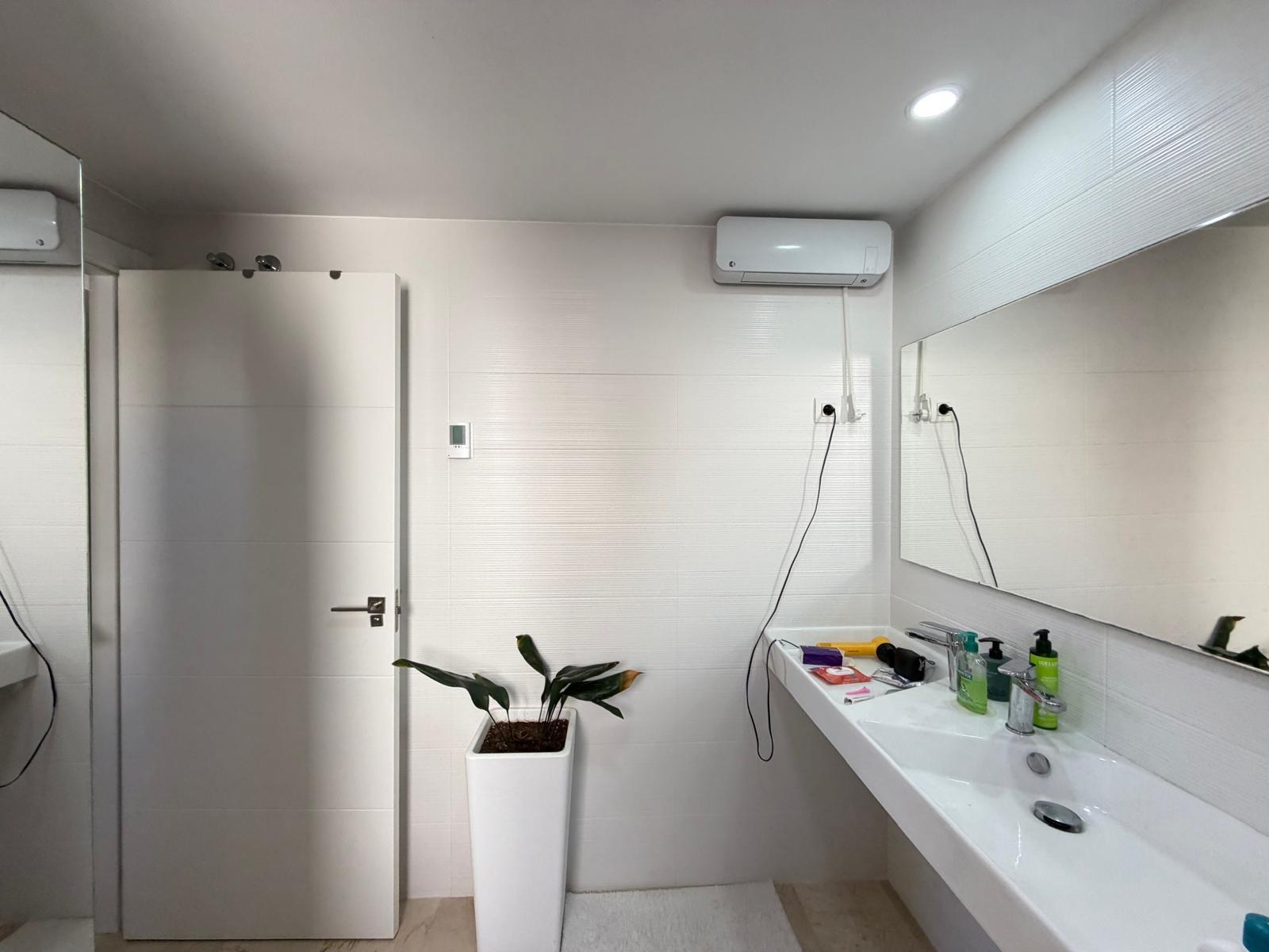 For sale - 3 Bedroom 2 Bathroom Apartment in Torrevieja - Punta Prima  - Alicante