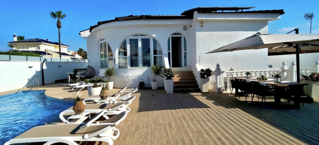 For sale - 3 Bedroom 2 Bathroom Villa in Ciudad Quesada - Costa Blanca  - Alicante