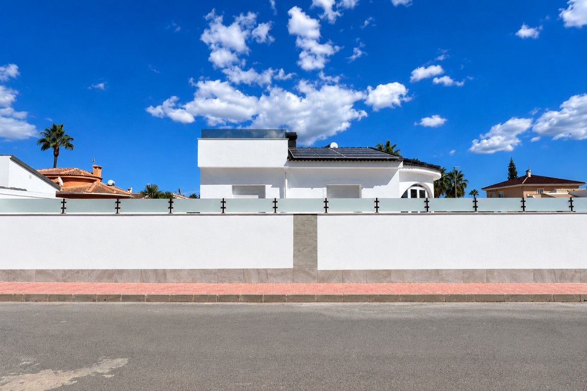 For sale - 3 Bedroom 2 Bathroom Villa in Ciudad Quesada - Costa Blanca  - Alicante