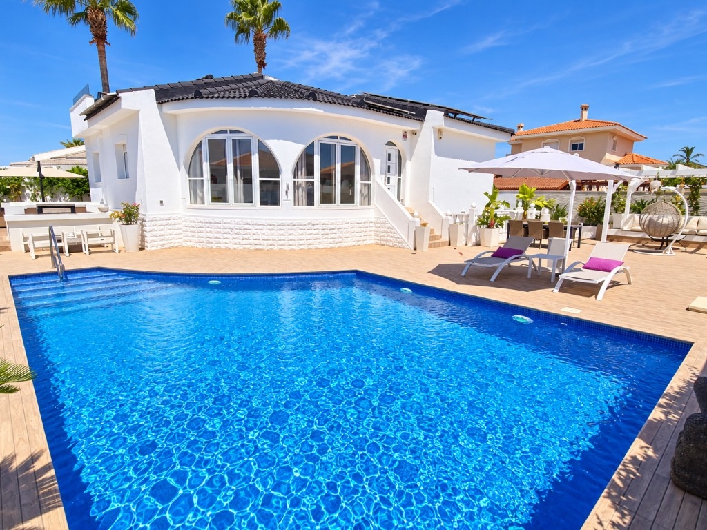 3 Bedroom 2 Bathroom Villa in Ciudad Quesada