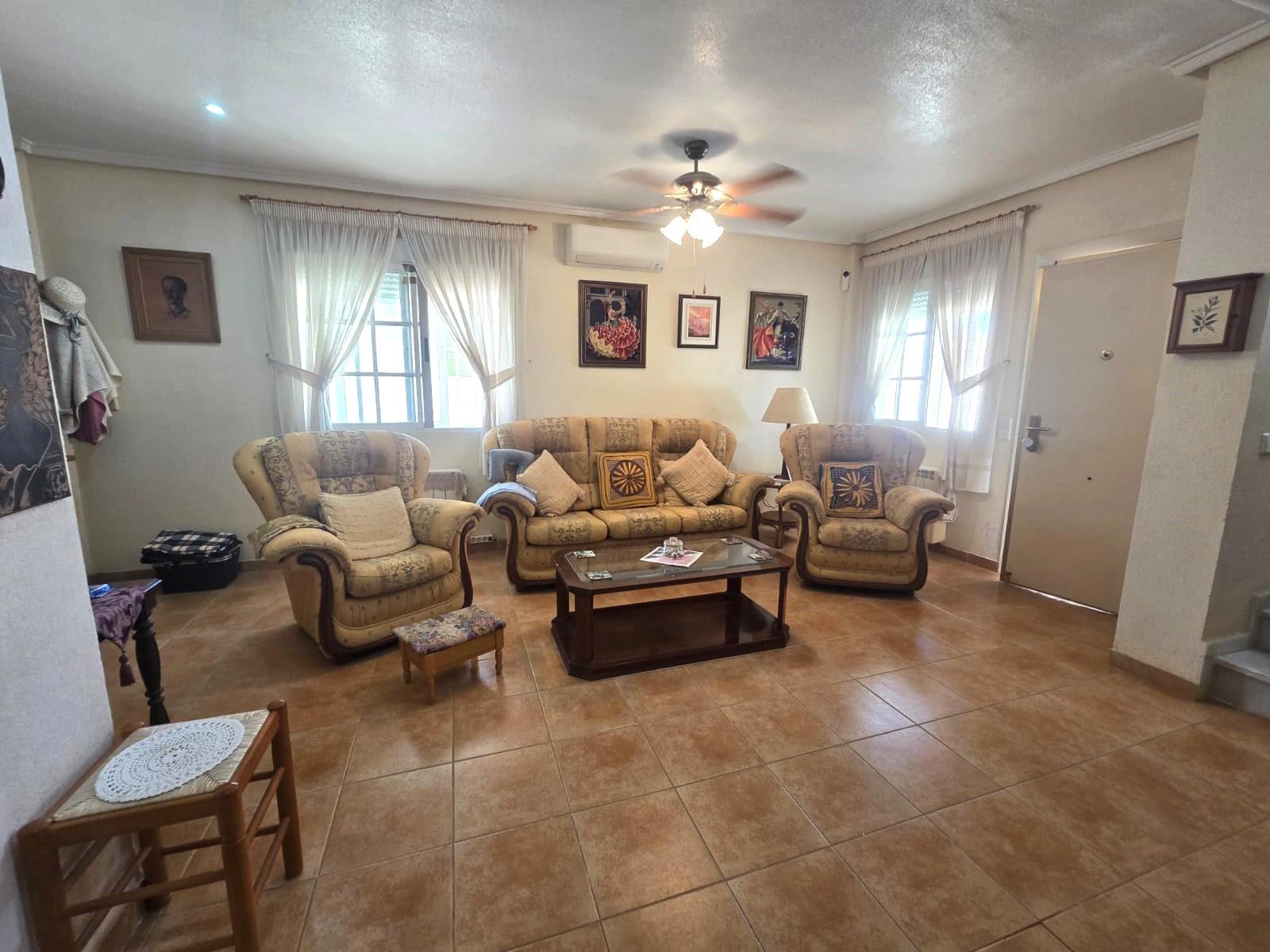 For sale - 3 Bedroom 2 Bathroom Villa in Torrevieja - Los Balcones - Los Altos Del Edén  - Alicante