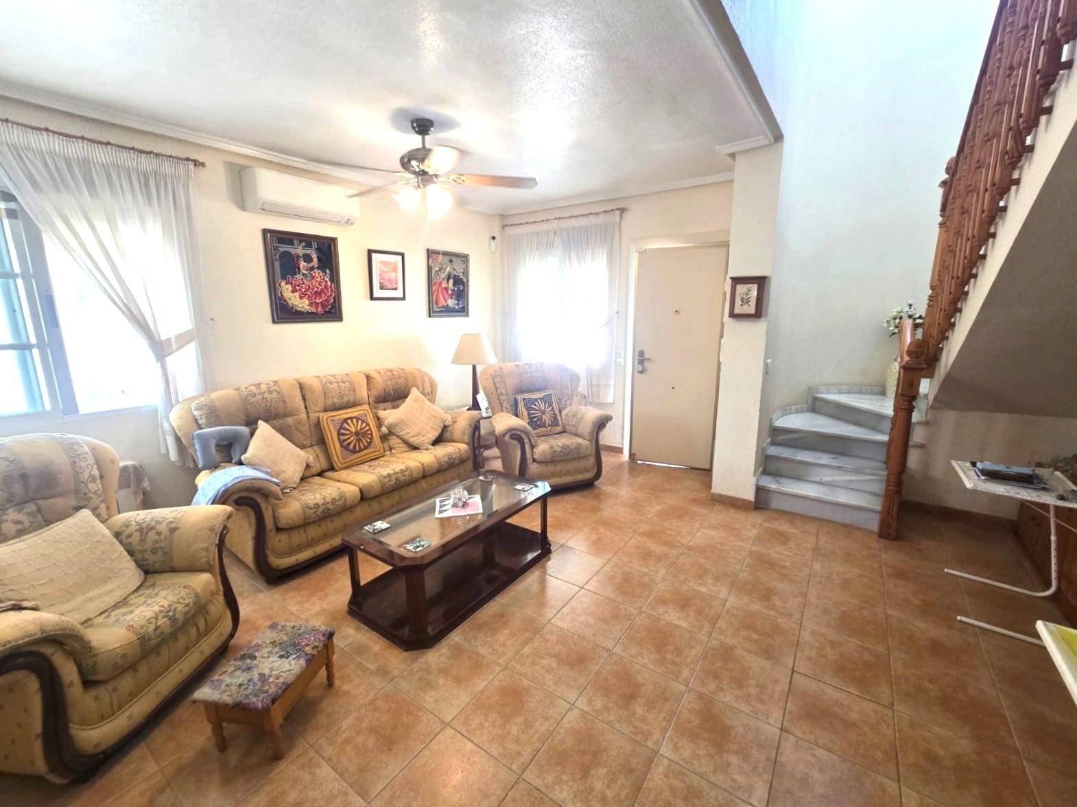 For sale - 3 Bedroom 2 Bathroom Villa in Torrevieja - Los Balcones - Los Altos Del Edén  - Alicante