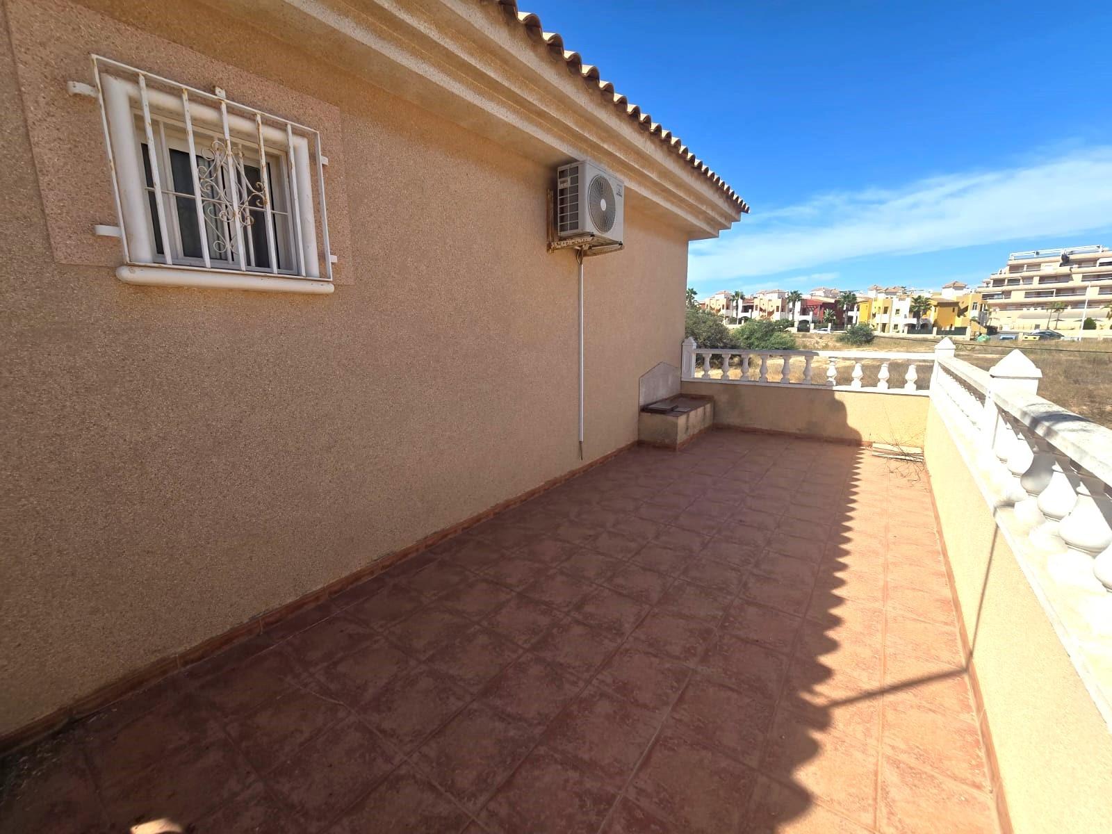 For sale - 3 Bedroom 2 Bathroom Villa in Torrevieja - Los Balcones - Los Altos Del Edén  - Alicante
