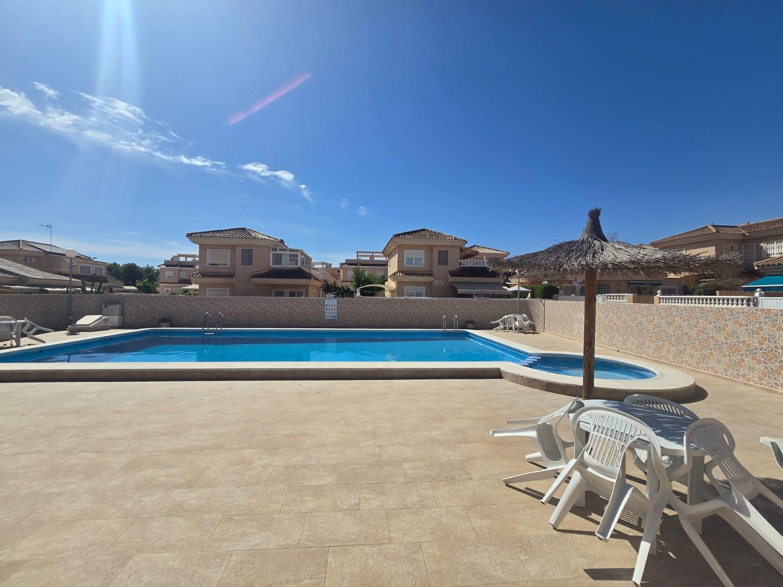 For sale - 3 Bedroom 2 Bathroom Villa in Torrevieja - Los Balcones - Los Altos Del Edén  - Alicante