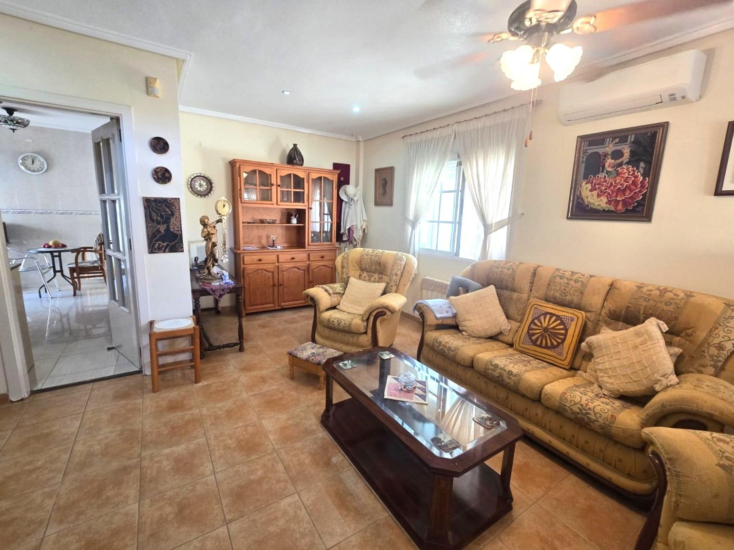 For sale - 3 Bedroom 2 Bathroom Villa in Torrevieja - Los Balcones - Los Altos Del Edén  - Alicante