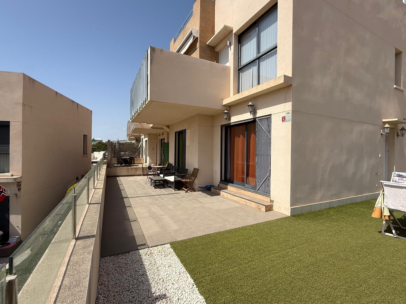 For sale - 2 Bedroom 2 Bathroom Bungalow in Orihuela Costa - La Zenia  - Alicante