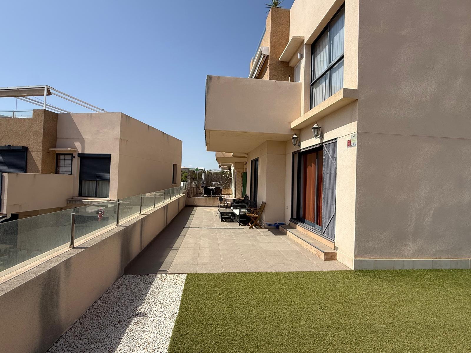 For sale - 2 Bedroom 2 Bathroom Bungalow in Orihuela Costa - La Zenia  - Alicante