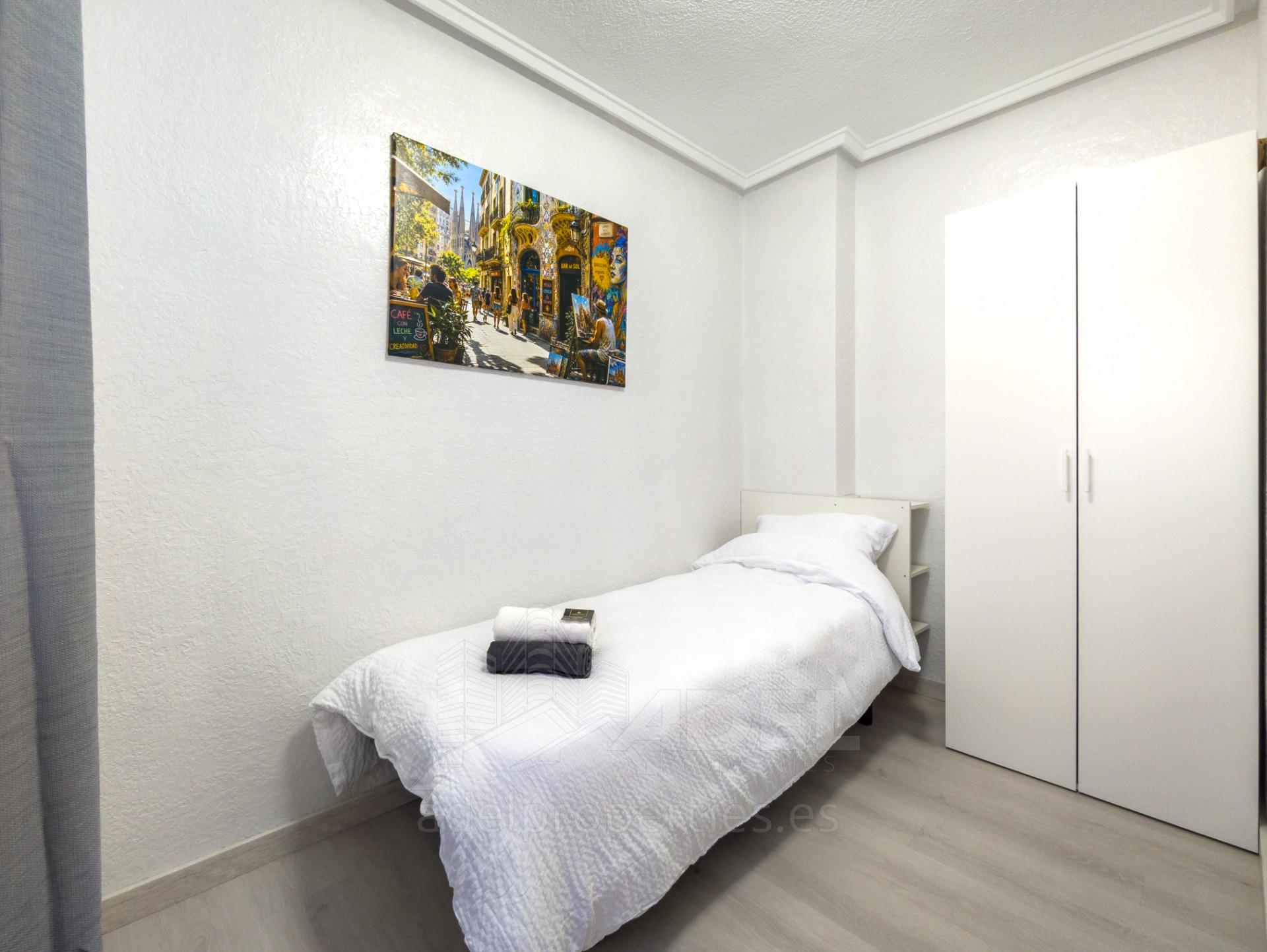 For sale - 3 Bedroom 2 Bathroom Apartment in Torrevieja - PARQUE DE LAS NACIONES  - Alicante