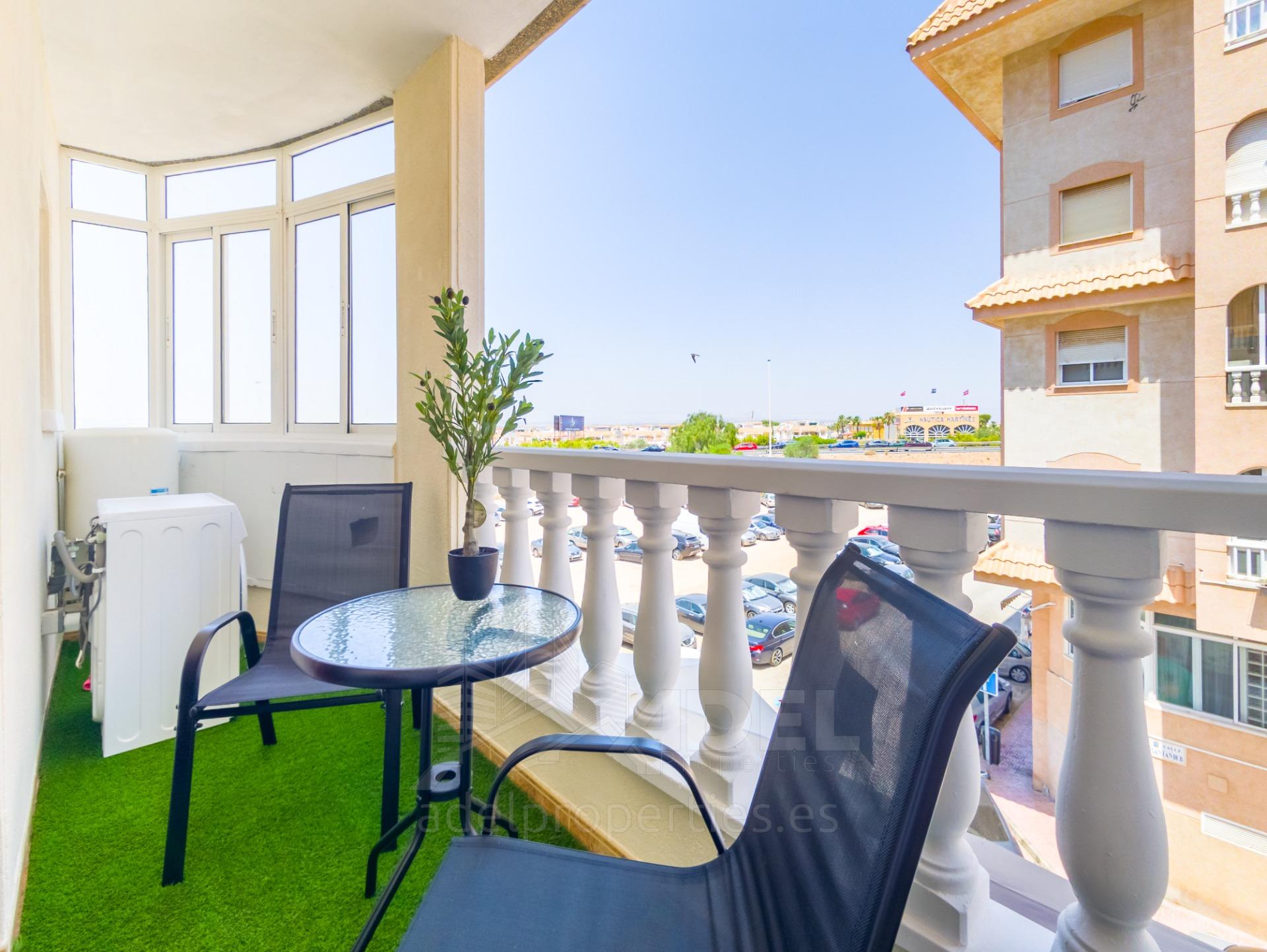 For sale - 3 Bedroom 2 Bathroom Apartment in Torrevieja - PARQUE DE LAS NACIONES  - Alicante