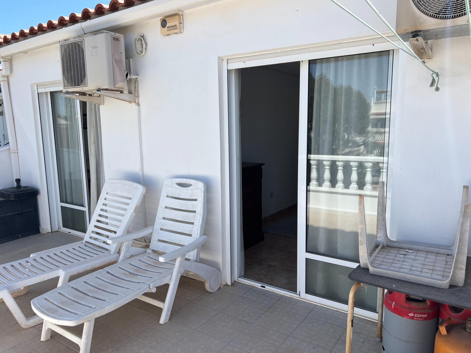 For sale - 3 Bedroom 2 Bathroom Town House in Torrevieja - San Luis  - Alicante