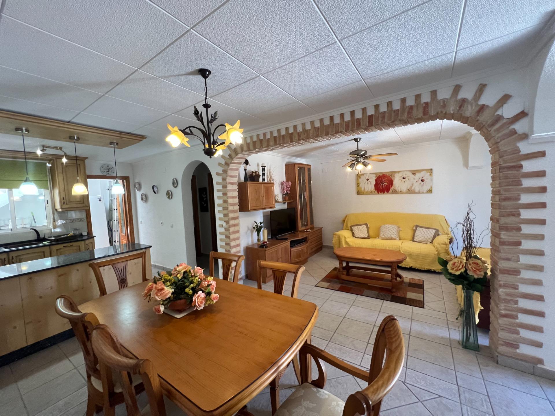 For sale - 3 Bedroom 2 Bathroom Town House in Torrevieja - San Luis  - Alicante