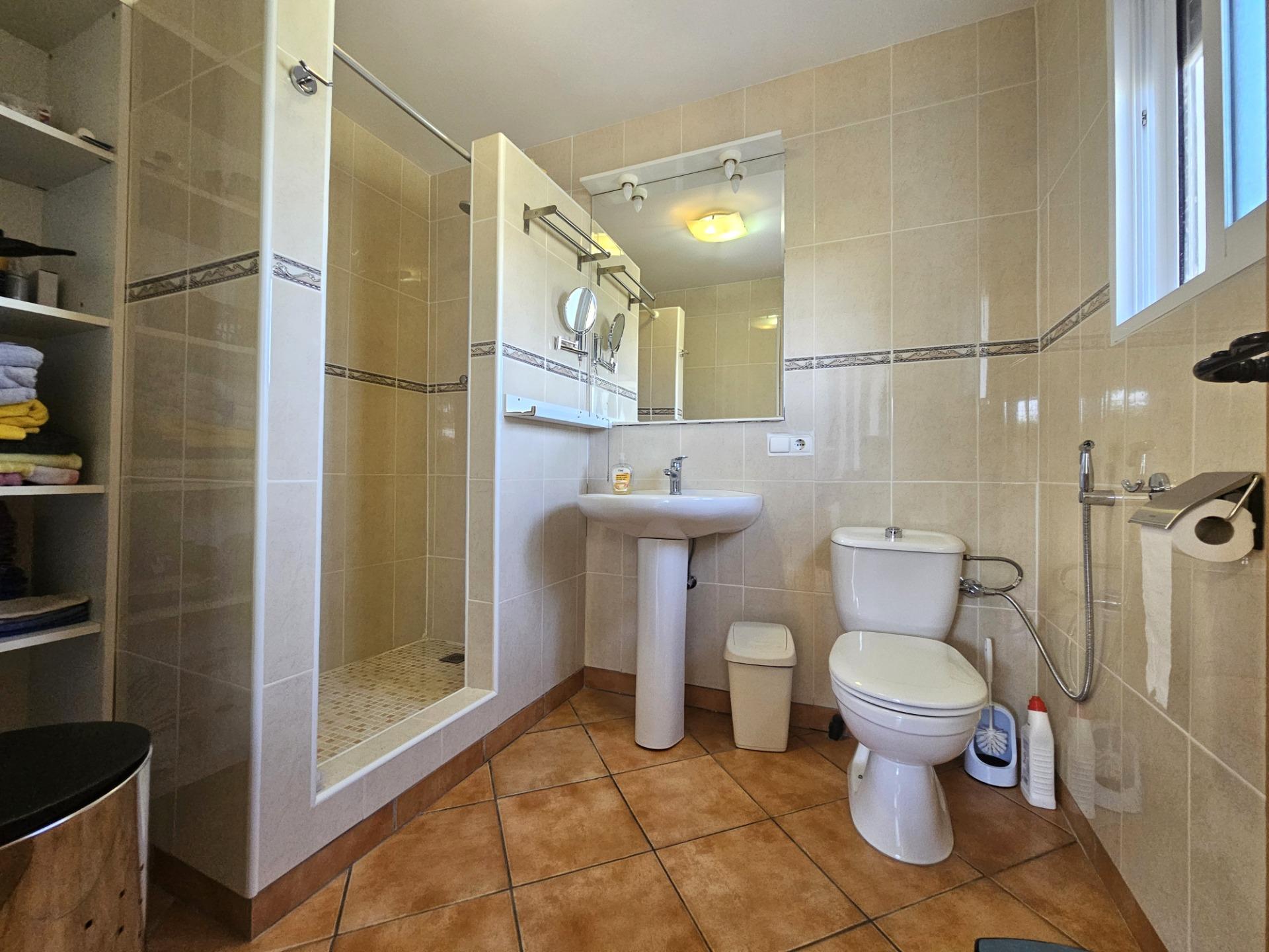 For sale - 5 Bedroom 4 Bathroom Villa in Orihuela - Molins-campaneta-san Bartolomé  - Alicante