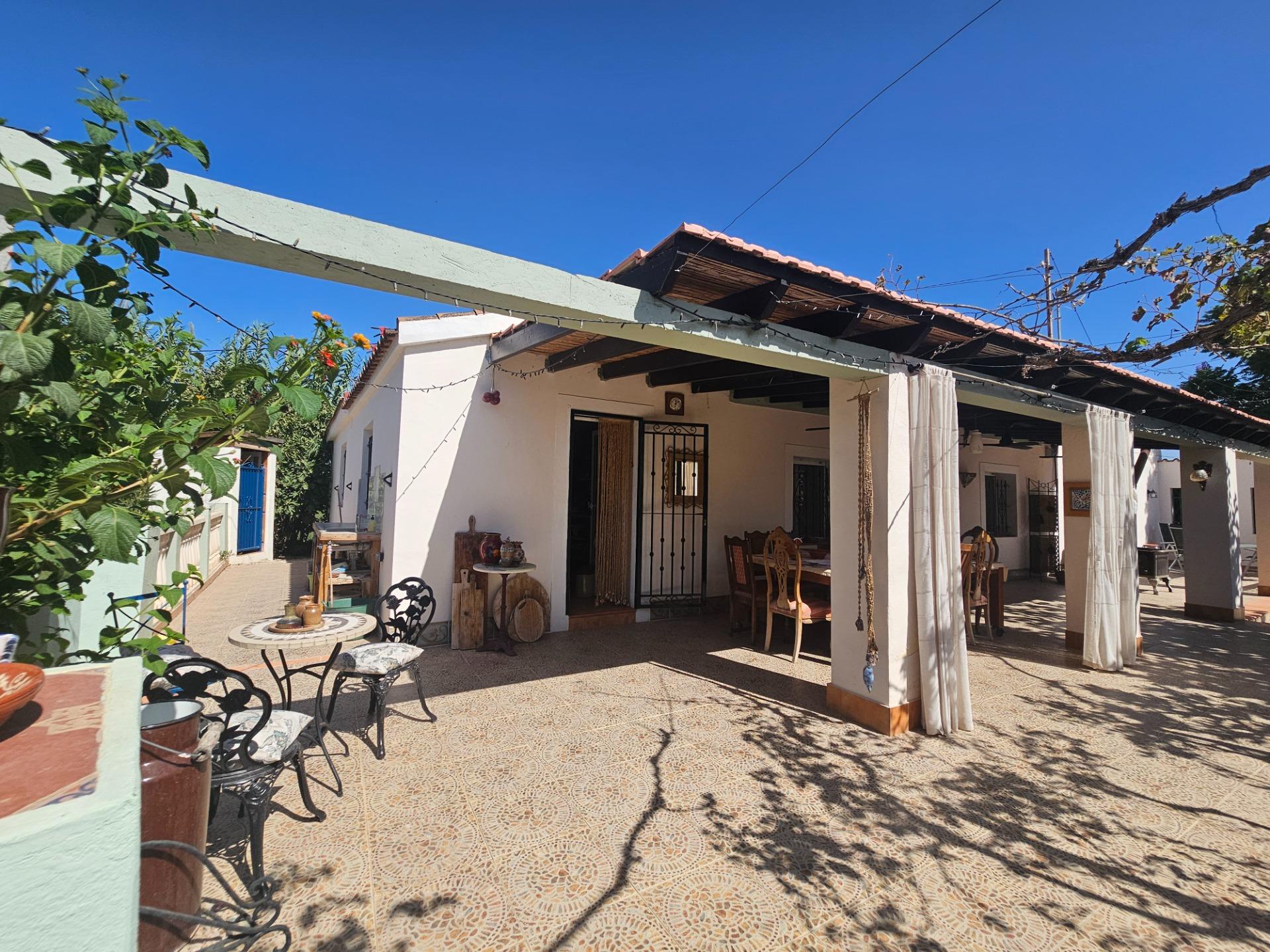 For sale - 5 Bedroom 4 Bathroom Villa in Orihuela - Molins-campaneta-san Bartolomé  - Alicante