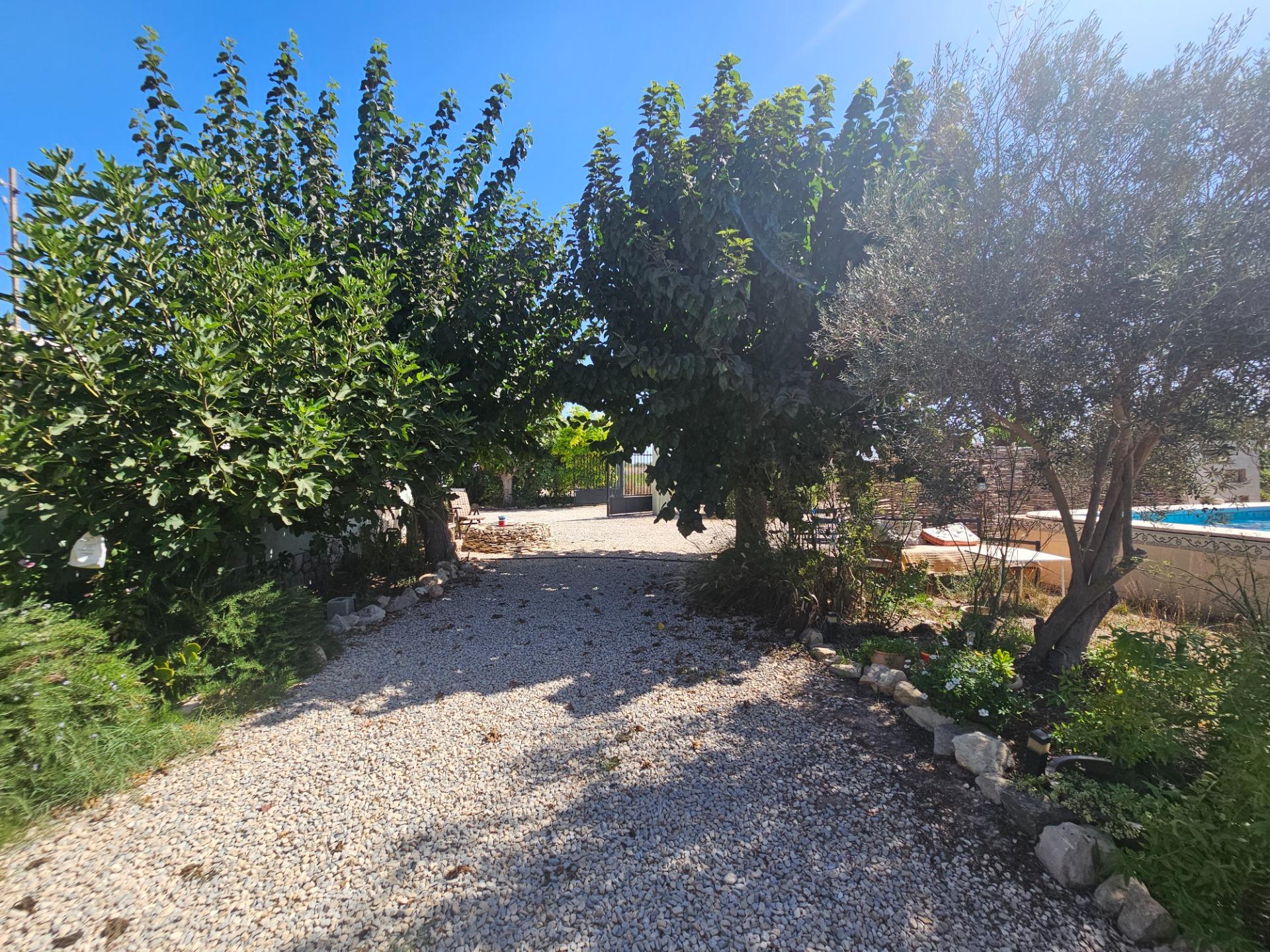 For sale - 5 Bedroom 4 Bathroom Villa in Orihuela - Molins-campaneta-san Bartolomé  - Alicante