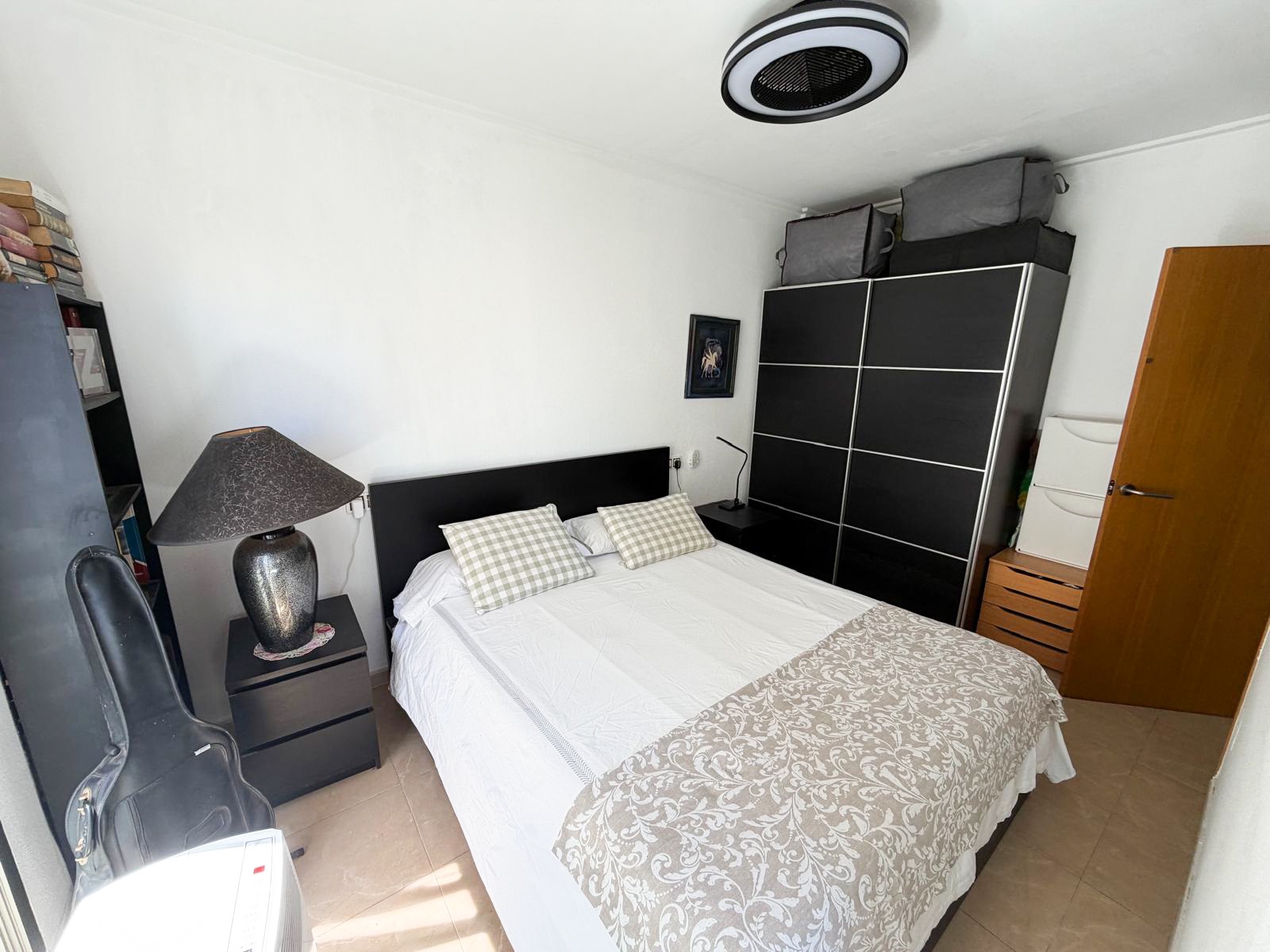 For sale - 3 Bedroom 2 Bathroom Apartment in Torrevieja - Costa Blanca  - Alicante
