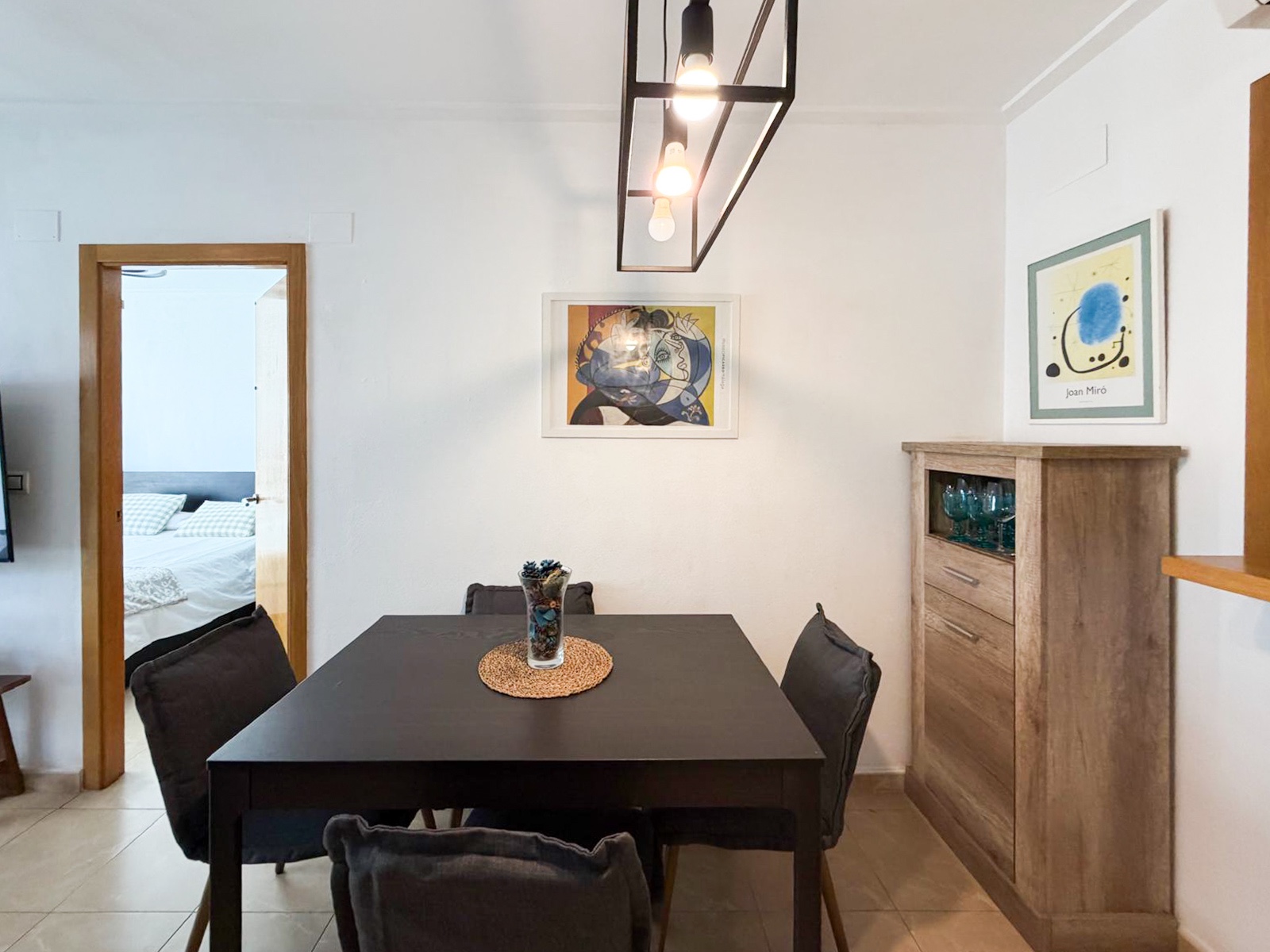 For sale - 3 Bedroom 2 Bathroom Apartment in Torrevieja - Costa Blanca  - Alicante