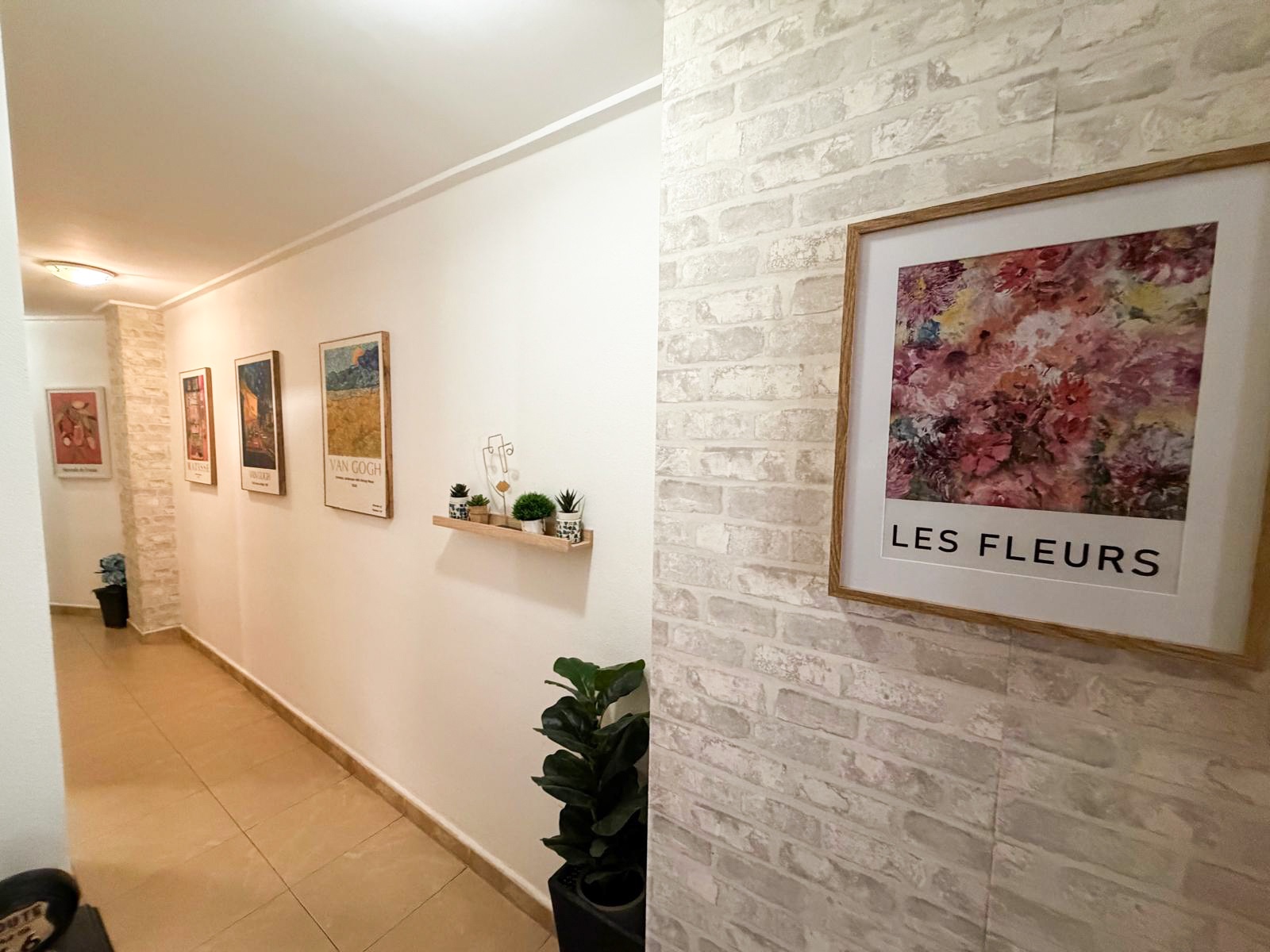 For sale - 3 Bedroom 2 Bathroom Apartment in Torrevieja - Costa Blanca  - Alicante