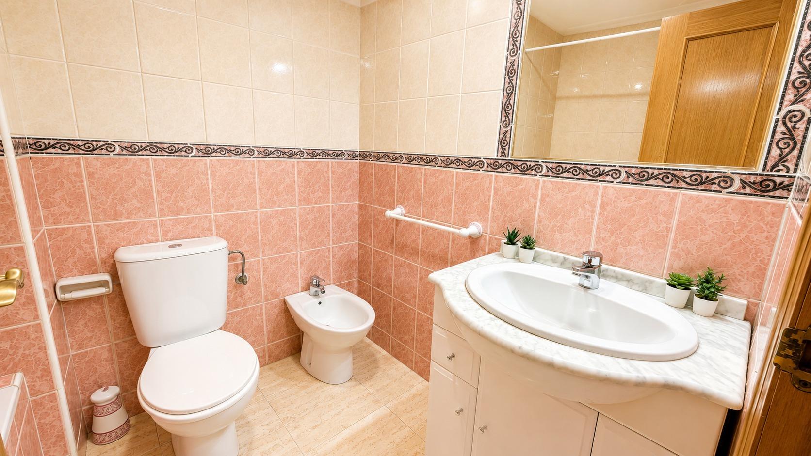 For sale - 3 Bedroom 2 Bathroom Apartment in Torrevieja - PARQUE DE LAS NACIONES  - Alicante