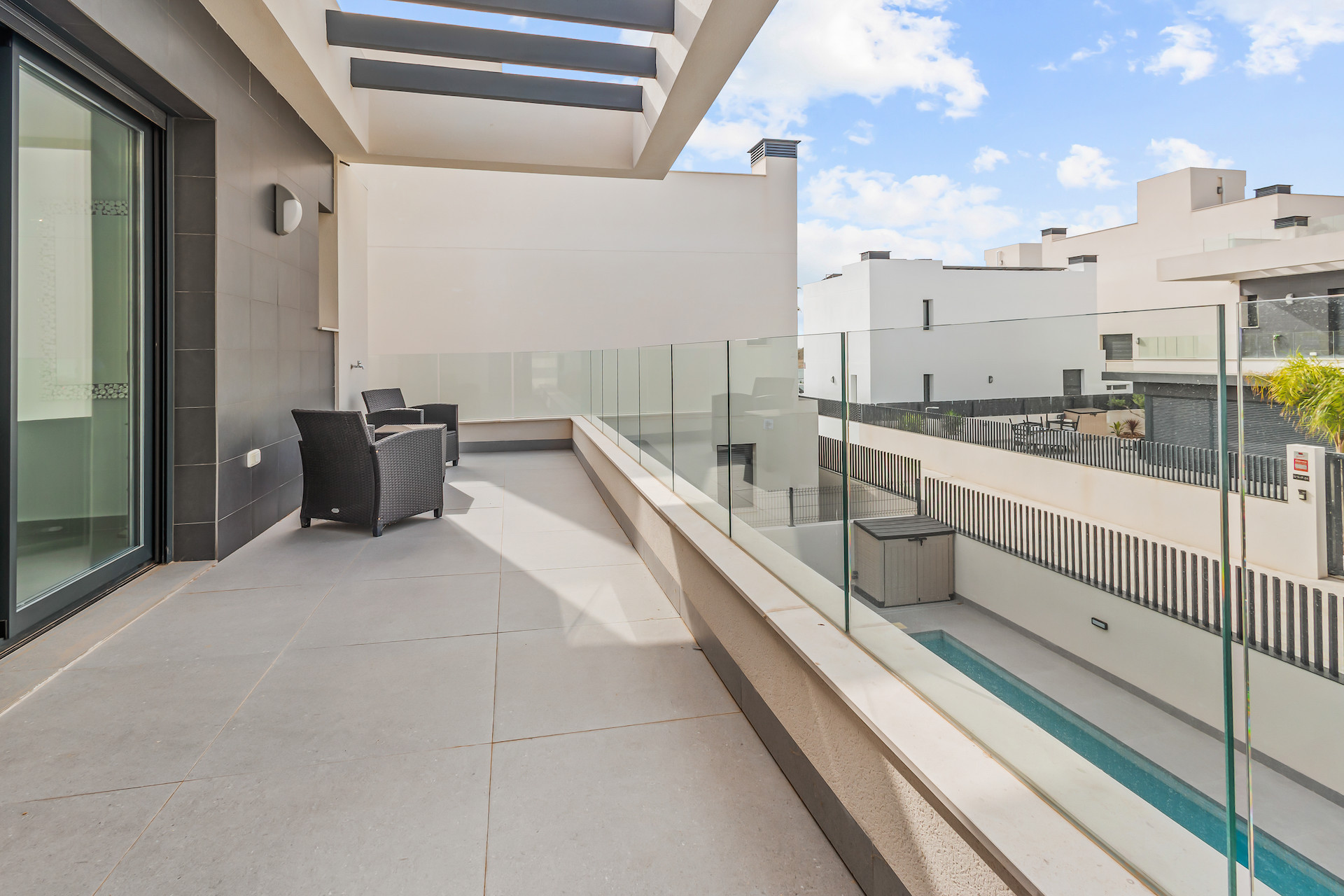 For sale - 4 Bedroom 3 Bathroom Villa in Algorfa - Inland  - Alicante