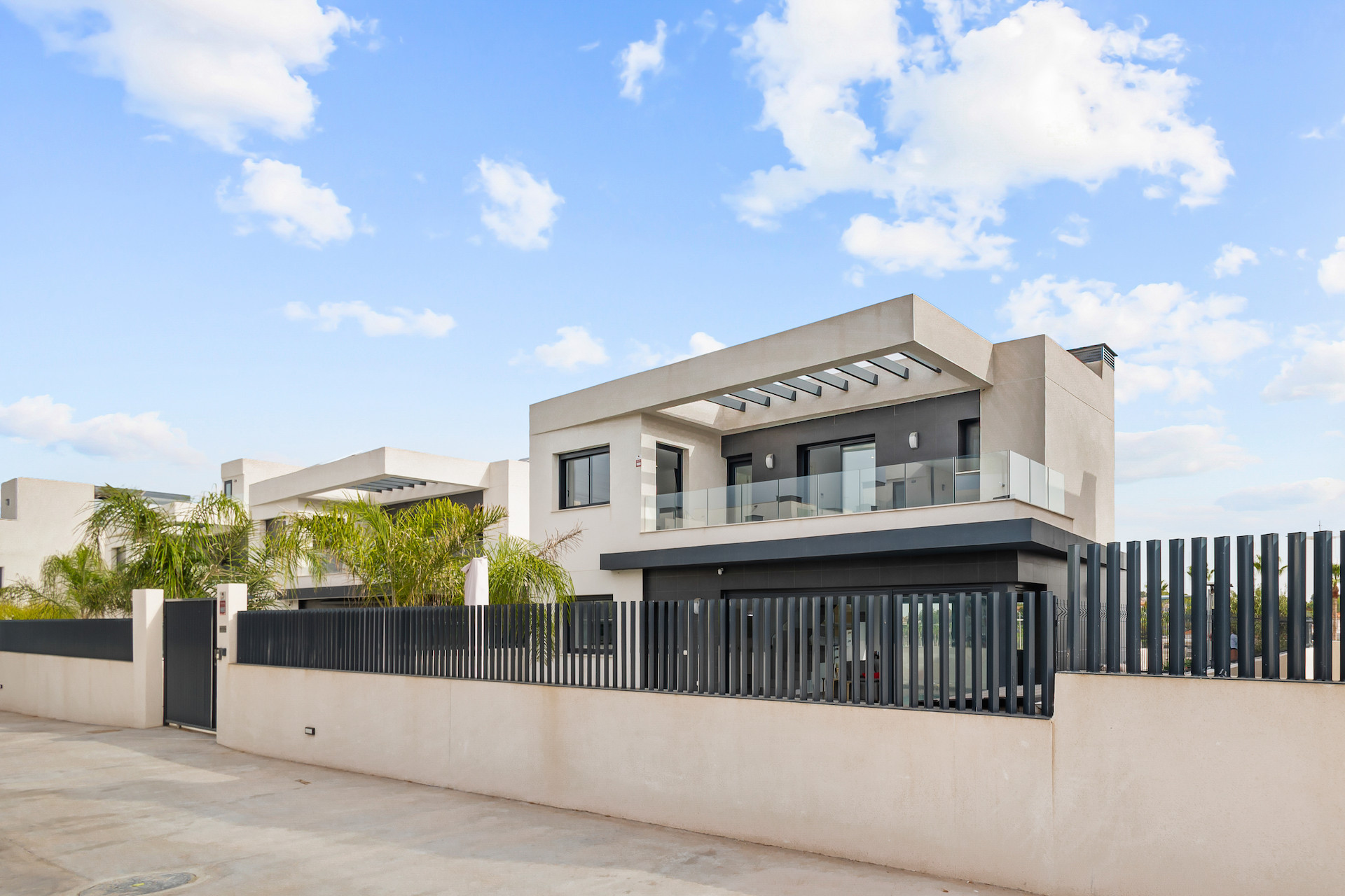For sale - 4 Bedroom 3 Bathroom Villa in Algorfa - Inland  - Alicante