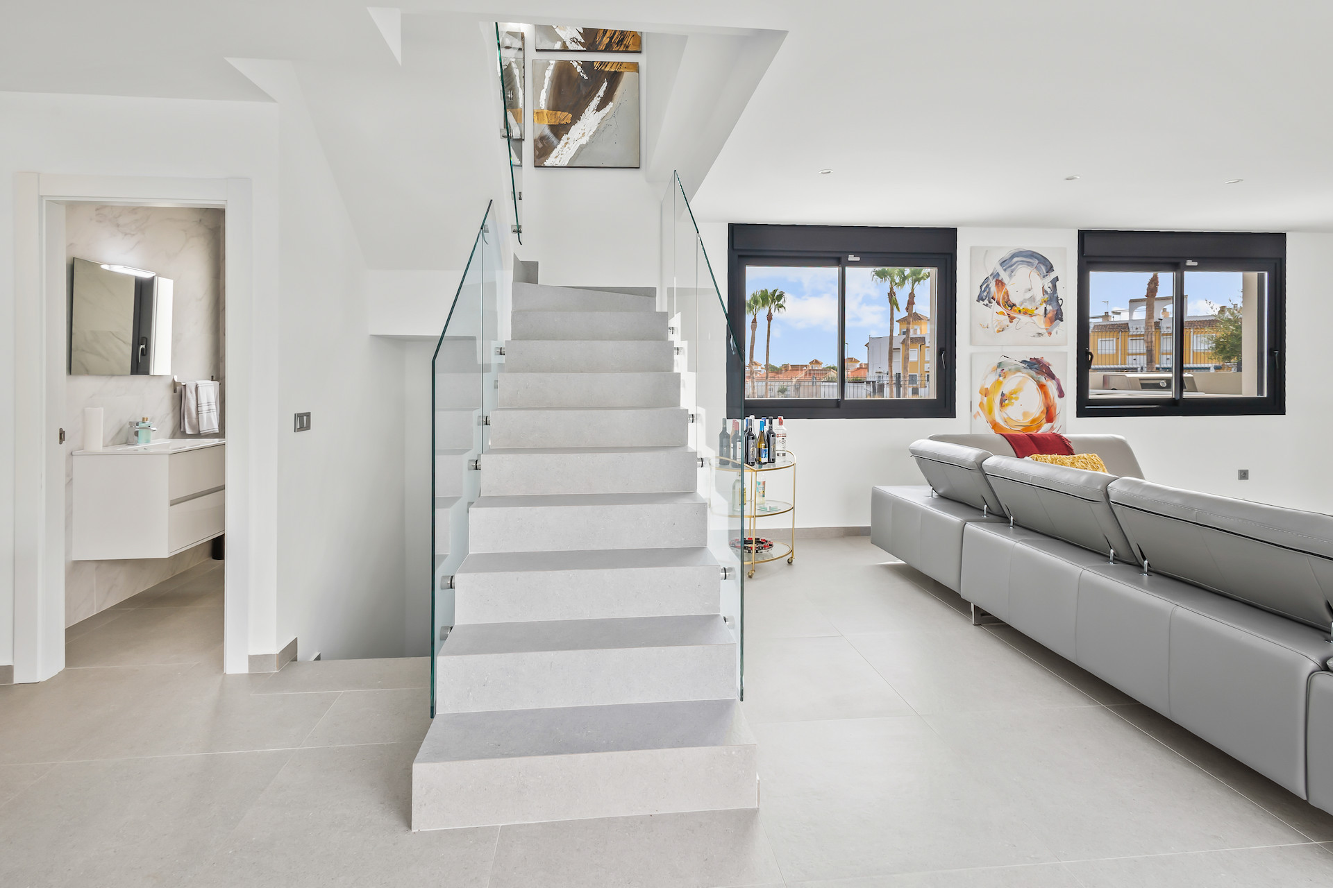 For sale - 4 Bedroom 3 Bathroom Villa in Algorfa - Inland  - Alicante