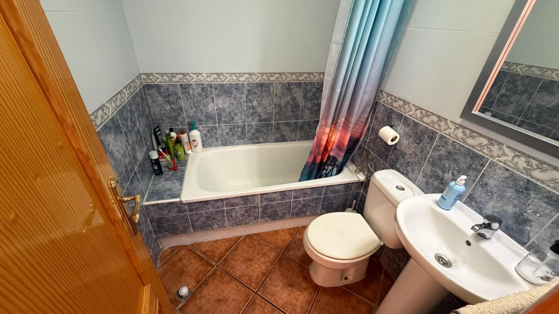 For sale - 2 Bedroom 1 Bathroom Apartment in Torrevieja - Playa Del Cura  - Alicante