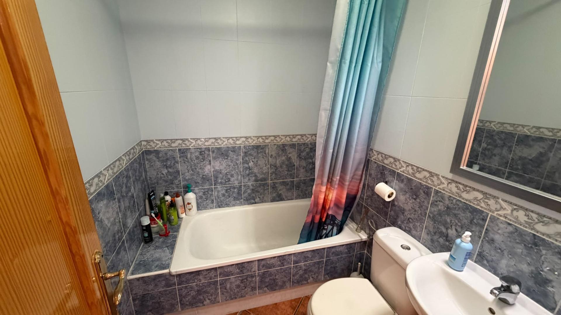For sale - 2 Bedroom 1 Bathroom Apartment in Torrevieja - Playa Del Cura  - Alicante