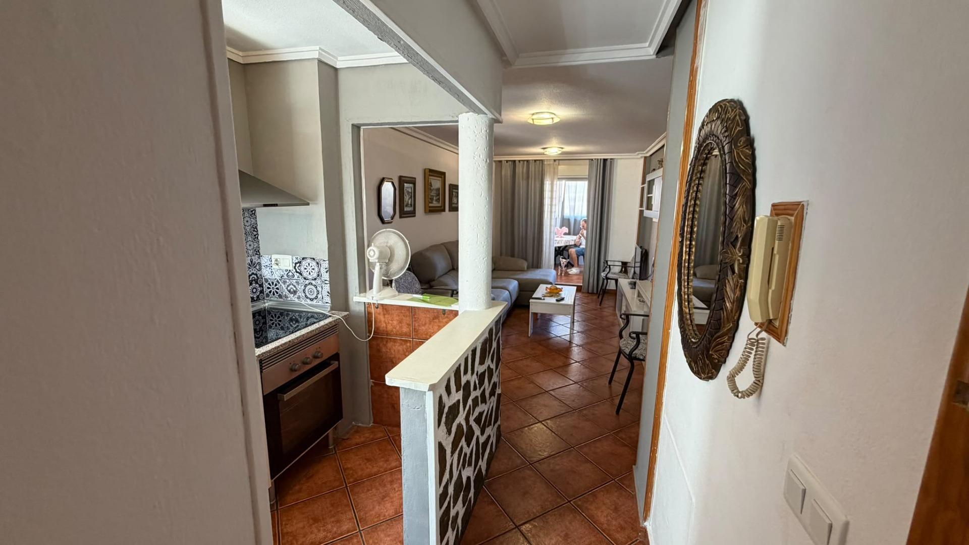 For sale - 2 Bedroom 1 Bathroom Apartment in Torrevieja - Playa Del Cura  - Alicante