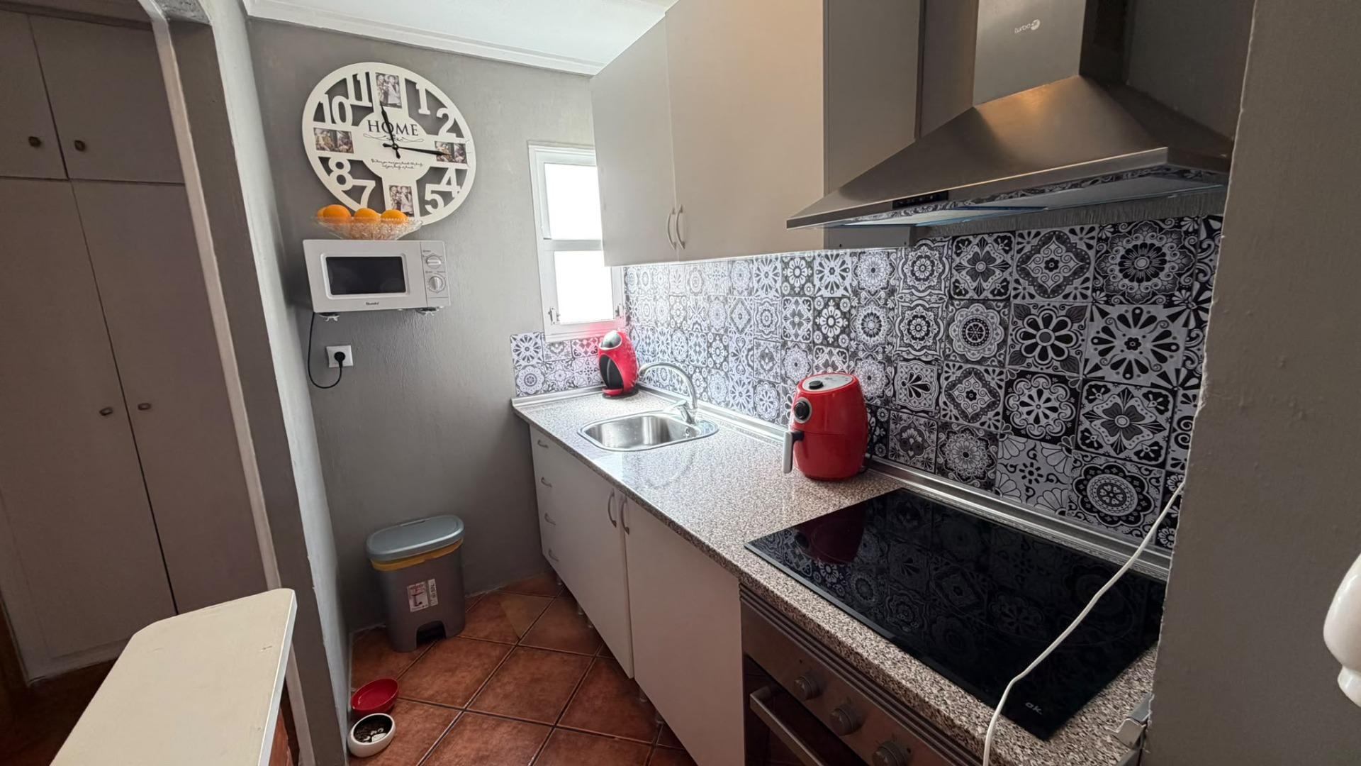 For sale - 2 Bedroom 1 Bathroom Apartment in Torrevieja - Playa Del Cura  - Alicante