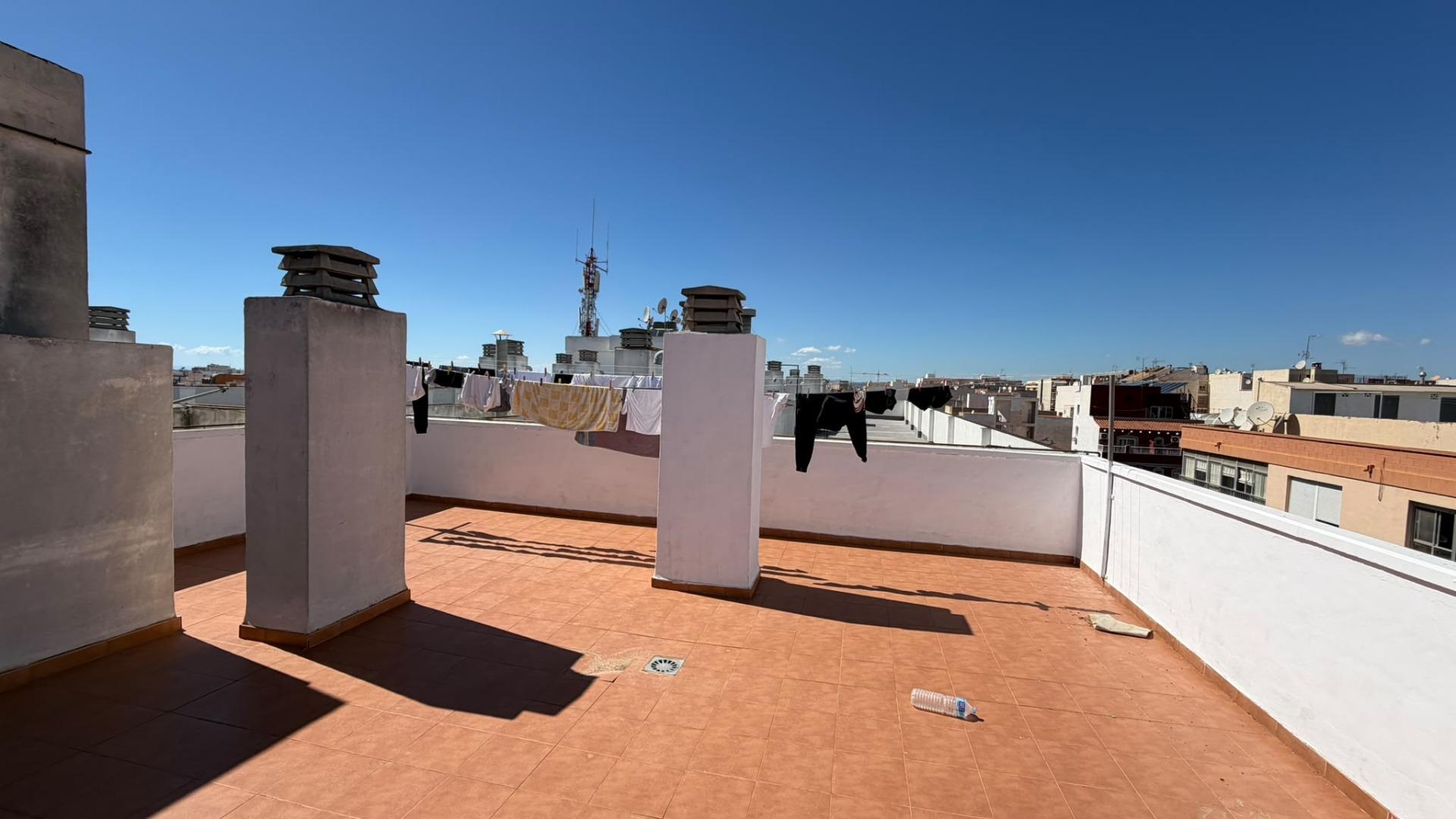 For sale - 2 Bedroom 1 Bathroom Apartment in Torrevieja - Playa Del Cura  - Alicante