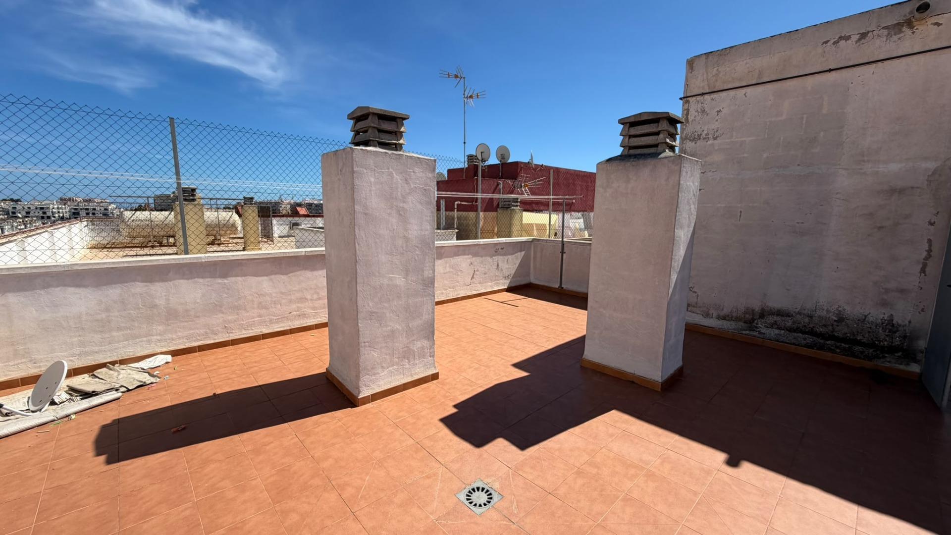 For sale - 2 Bedroom 1 Bathroom Apartment in Torrevieja - Playa Del Cura  - Alicante