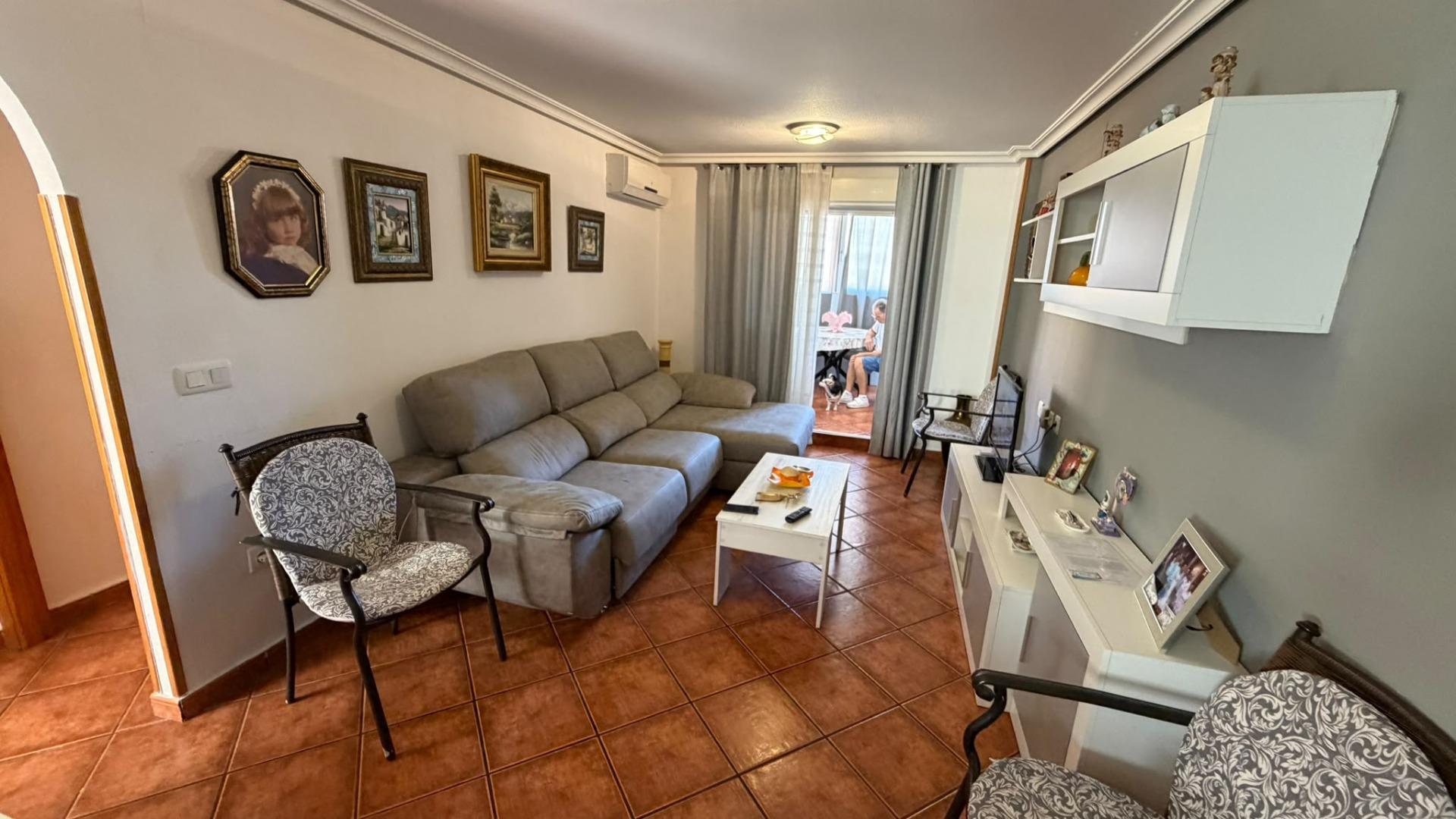 For sale - 2 Bedroom 1 Bathroom Apartment in Torrevieja - Playa Del Cura  - Alicante