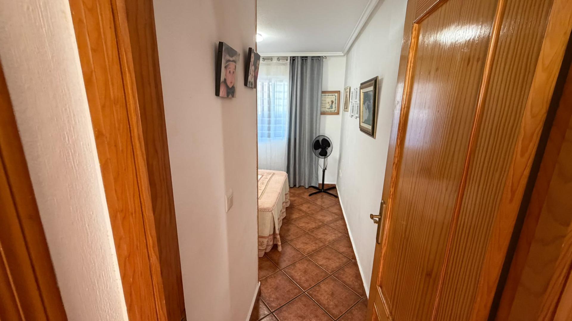 For sale - 2 Bedroom 1 Bathroom Apartment in Torrevieja - Playa Del Cura  - Alicante