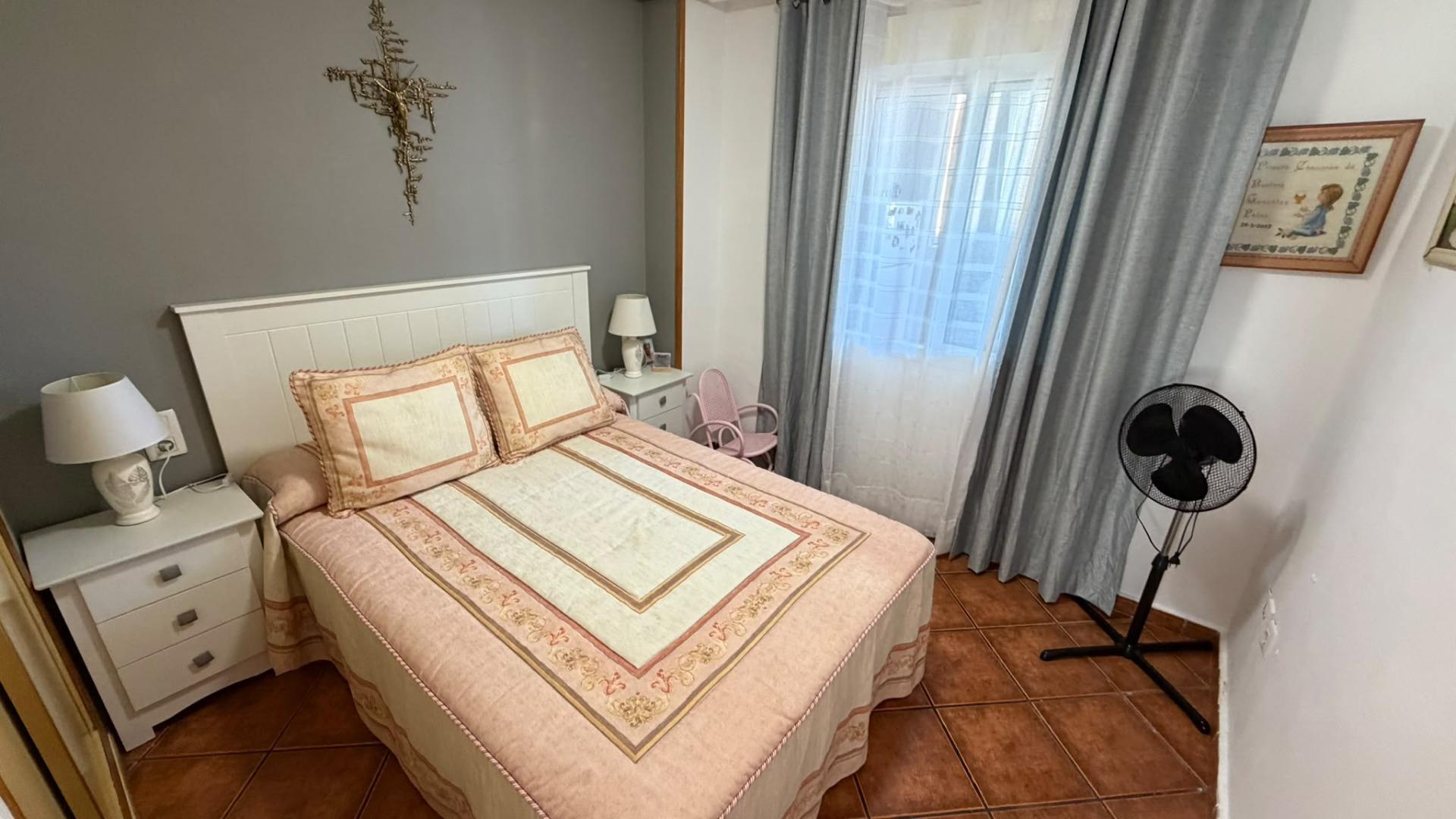For sale - 2 Bedroom 1 Bathroom Apartment in Torrevieja - Playa Del Cura  - Alicante