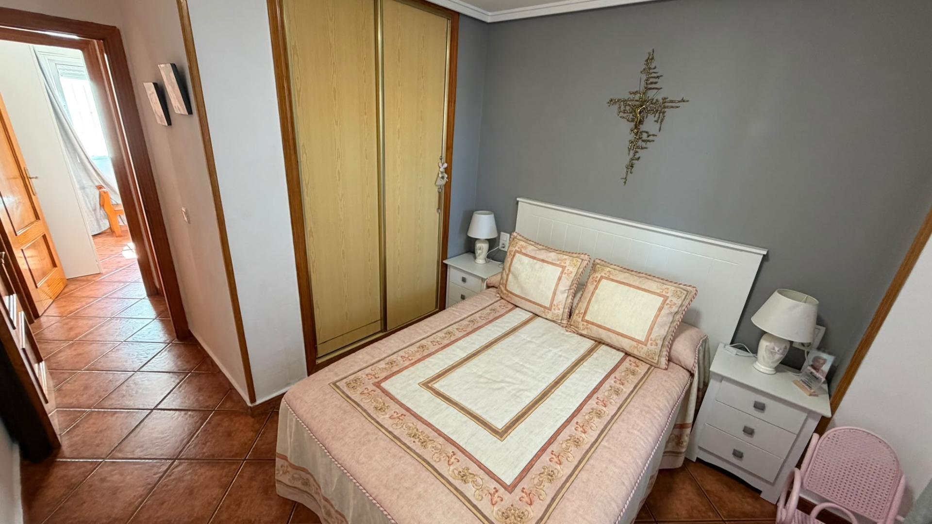For sale - 2 Bedroom 1 Bathroom Apartment in Torrevieja - Playa Del Cura  - Alicante