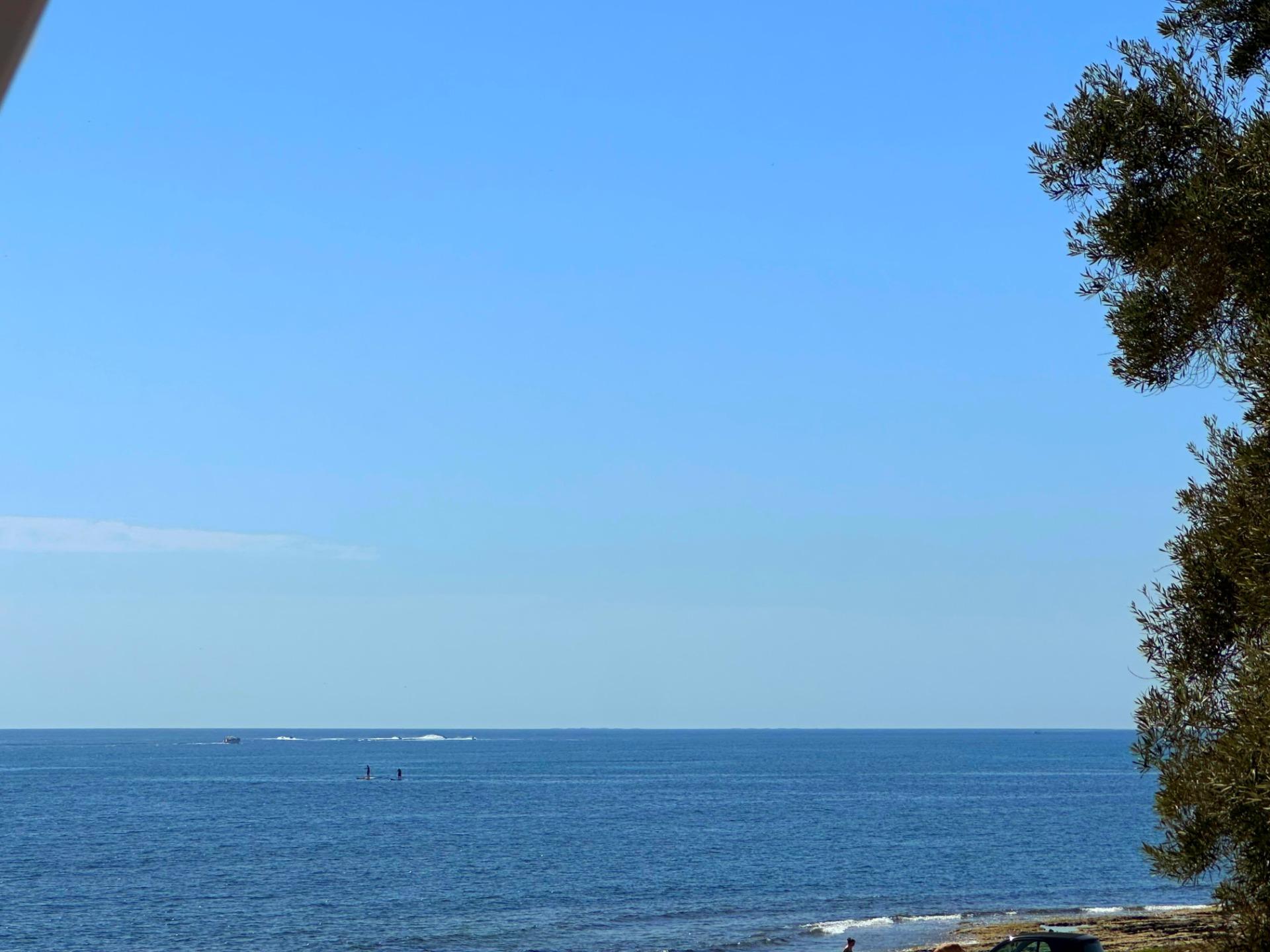 For sale - 3 Bedroom 1 Bathroom Apartment in Torrevieja - Playa De Los Naufragos  - Alicante