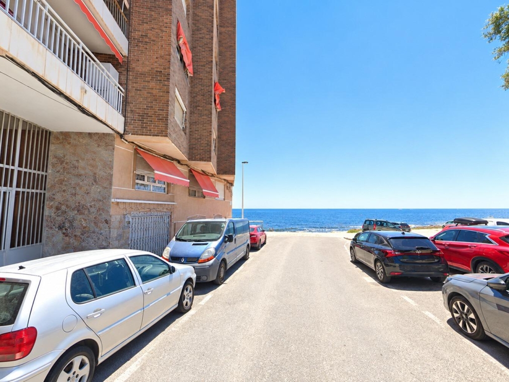 3 Bedroom 1 Bathroom Apartment in Torrevieja