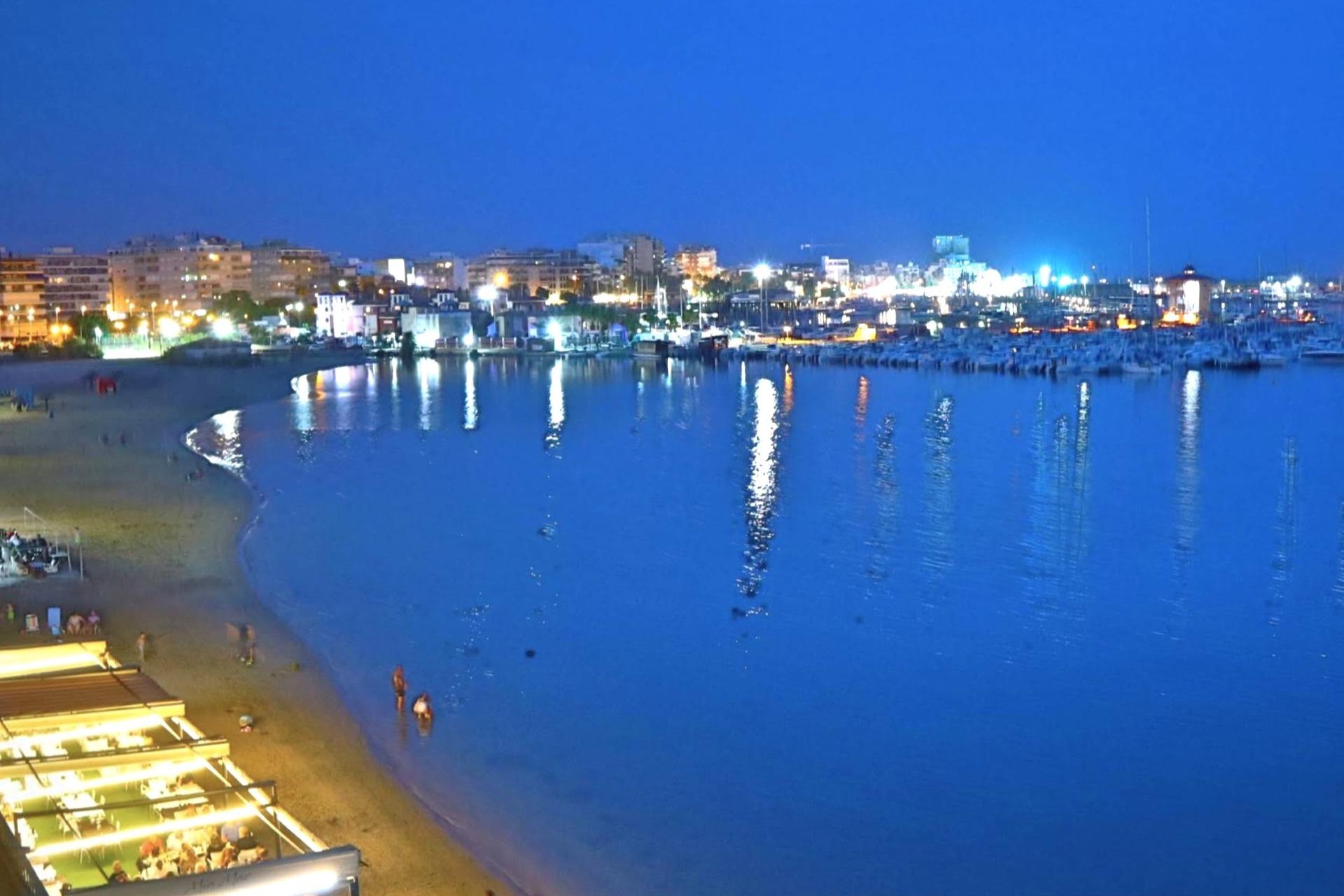For sale - 2 Bedroom 1 Bathroom Apartment in Torrevieja - PARQUE DE LAS NACIONES  - Alicante
