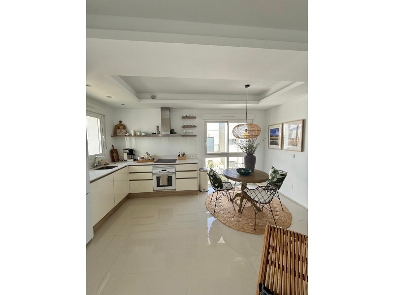 For sale - 3 Bedroom 2 Bathroom Penthouse in Rojales - Inland  - Alicante