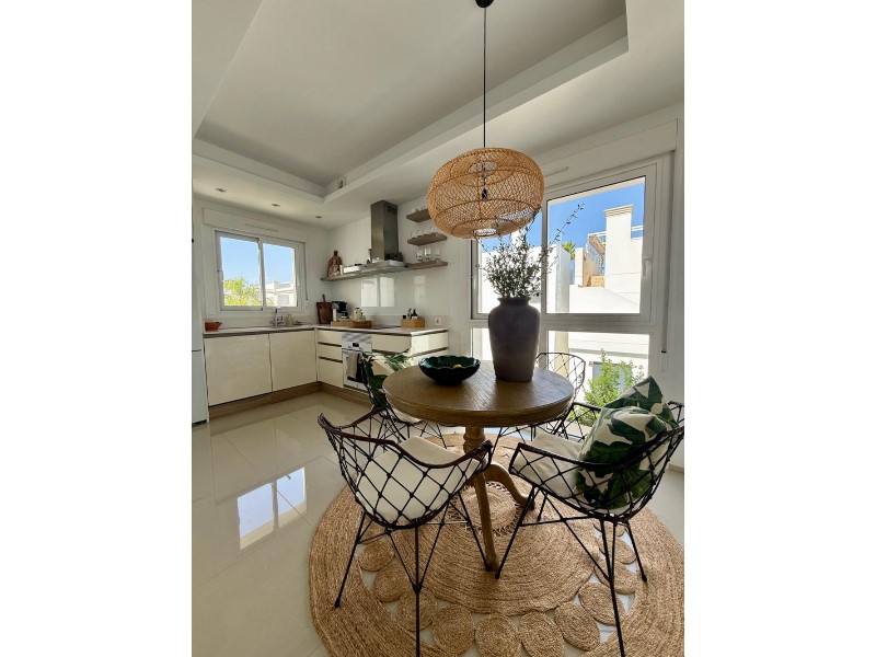 For sale - 3 Bedroom 2 Bathroom Penthouse in Rojales - Inland  - Alicante